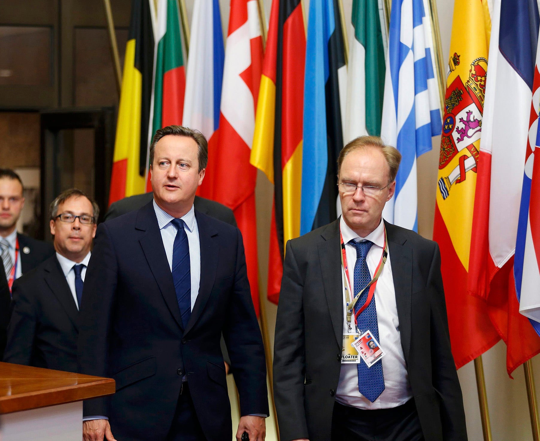 Sir Ivan Rogers (R) with former Prime Minister David Cameron