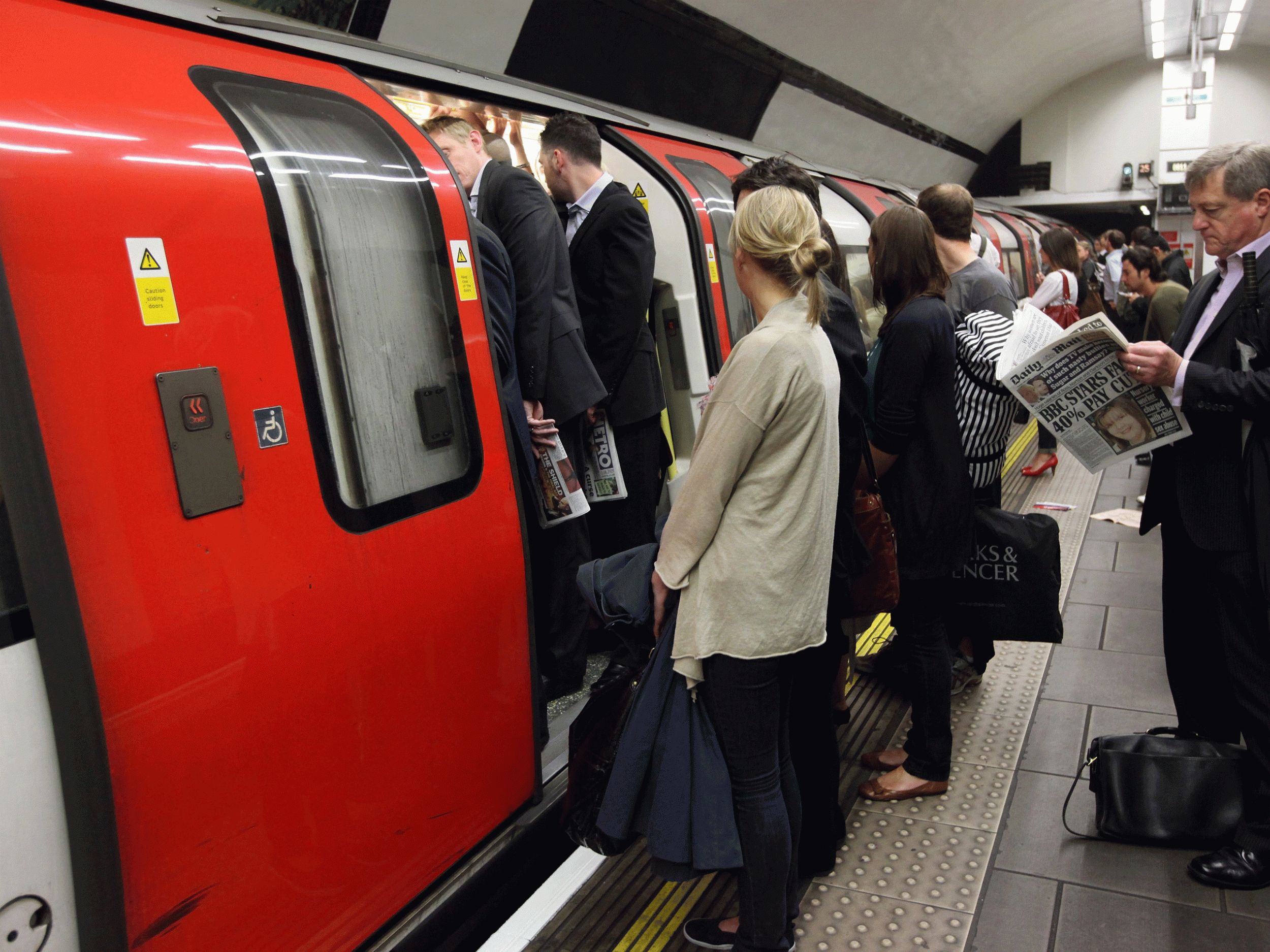 Last-ditch talks look set to fail to avert London Tube walkout