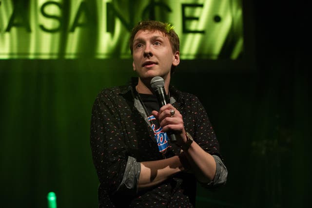 Joe Lycett's 'waspishly sarcastic' suggestion that America is great again was met with laughter