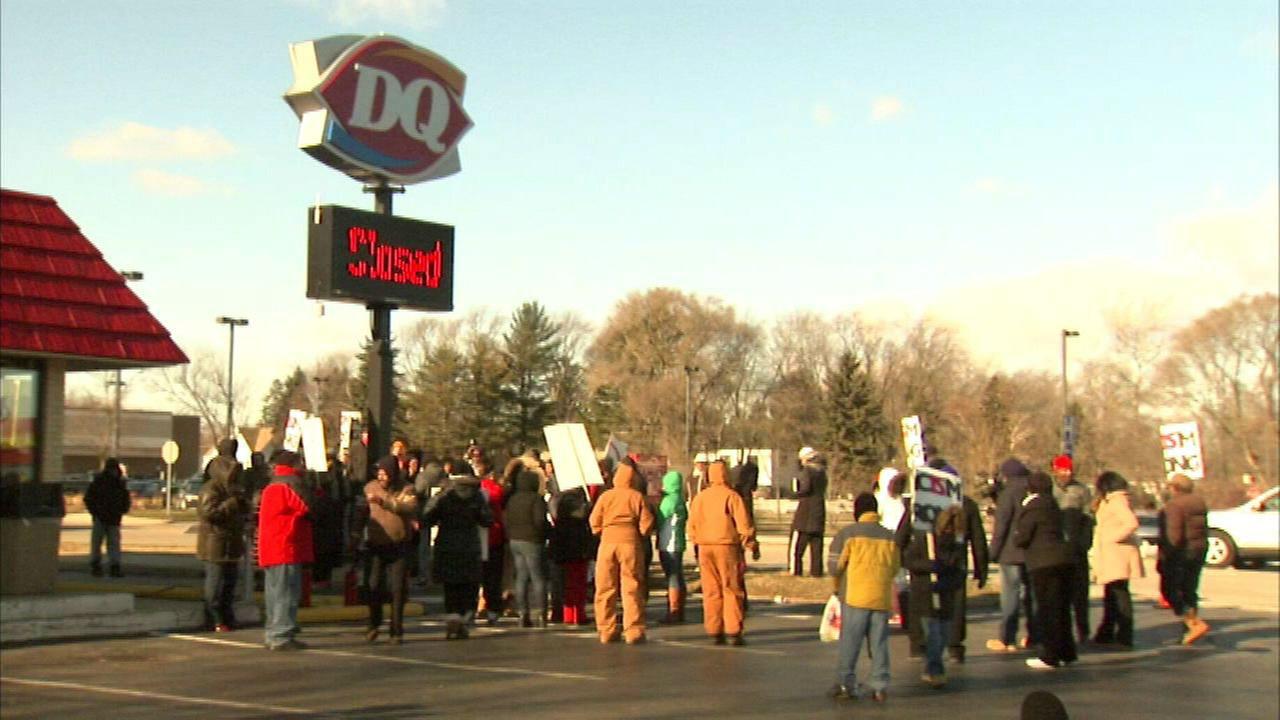 Protesters gathered at the store, 50 miles from Chicago, over the weekend (ABC News )