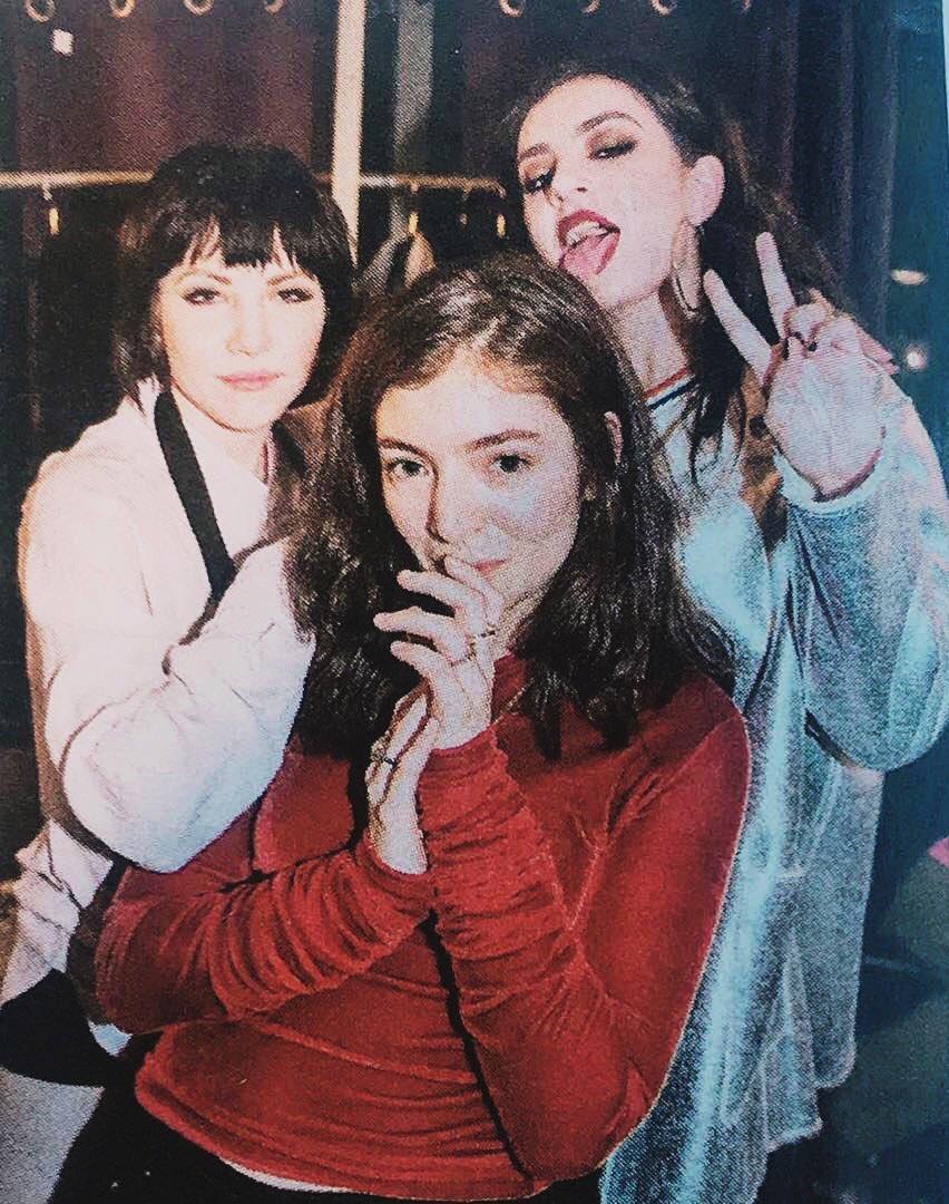 (Twitter/@FckyeahCharli