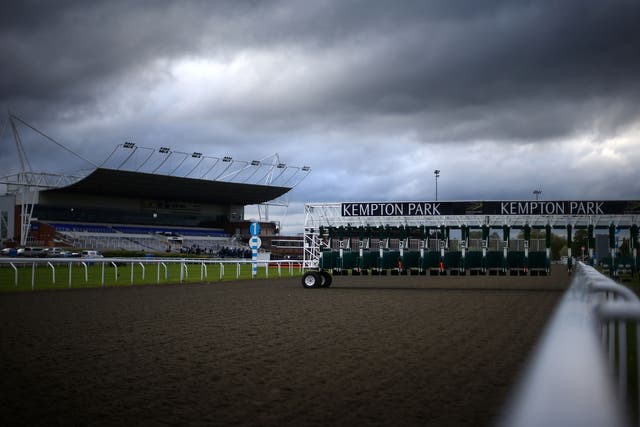 Plans have been unveiled to close Kempton Park racecourse