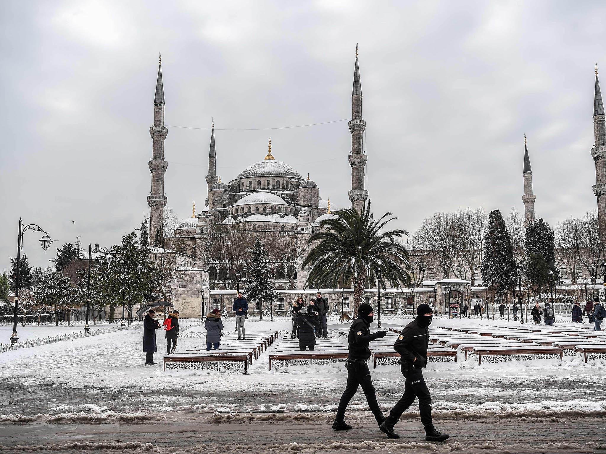 Snow brings hope to Istanbul: 'There comes a moment when you can ...