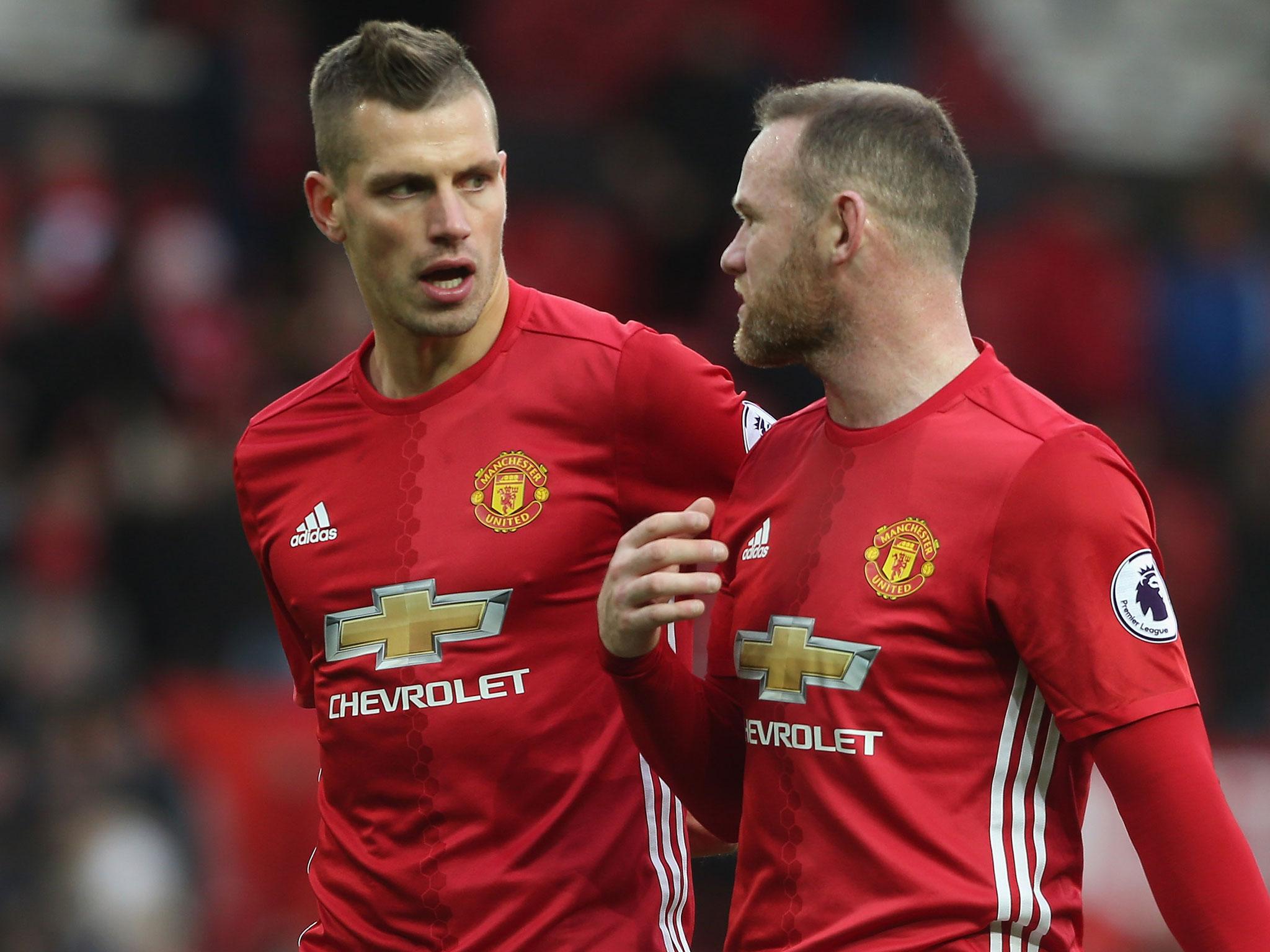 Morgan Schneiderlin looks to be leaving Manchester United in a £22m deal with Everton