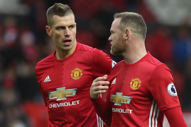 Morgan Schneiderlin looks to be leaving Manchester United in a £22m deal with Everton
