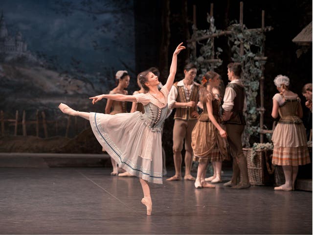 Alina Cojocaru as Giselle in the English National Ballet's revival 