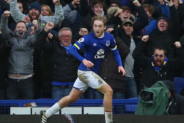 Tom Davies put in a man-of-the-match performance against Manchester City