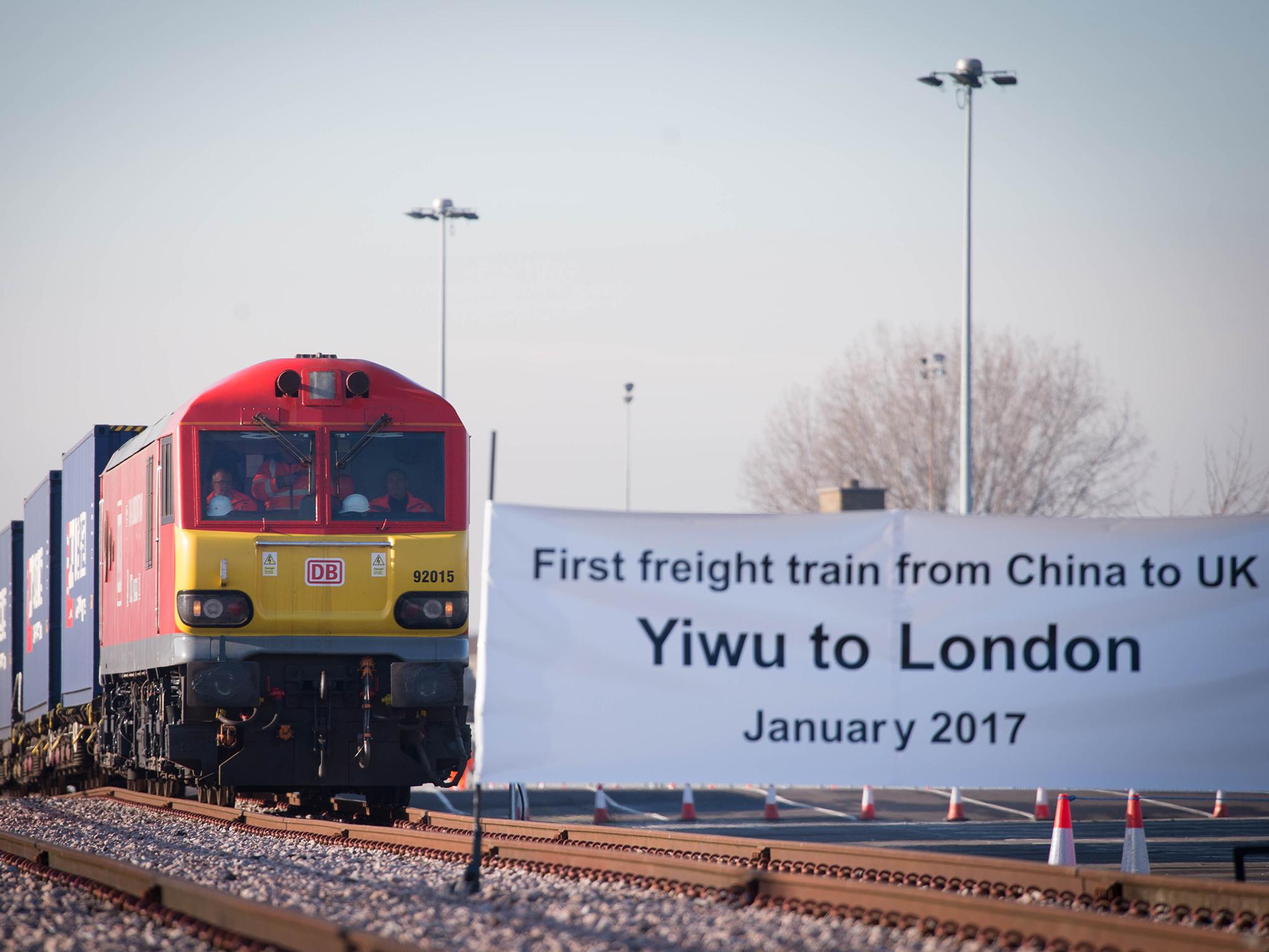 В январе 2017 из китая в лондон. Российский поезд в Китай. Поезд Ист. Поезд Лондон Манчестер. Direct Train.