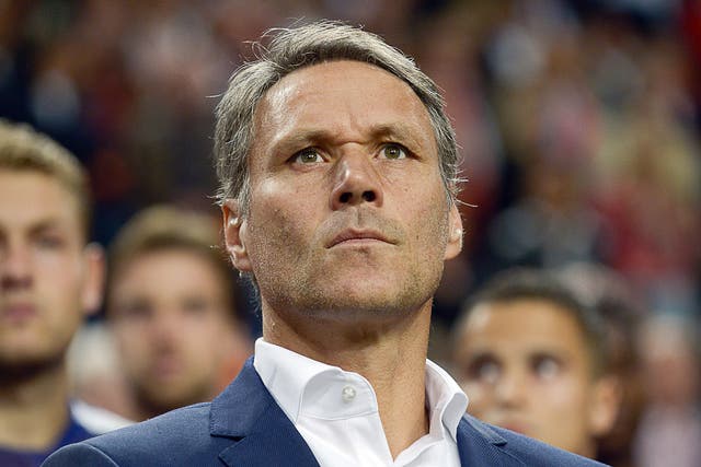 Van Basten believes it would be 'very interesting' to watch a game with no offside rule