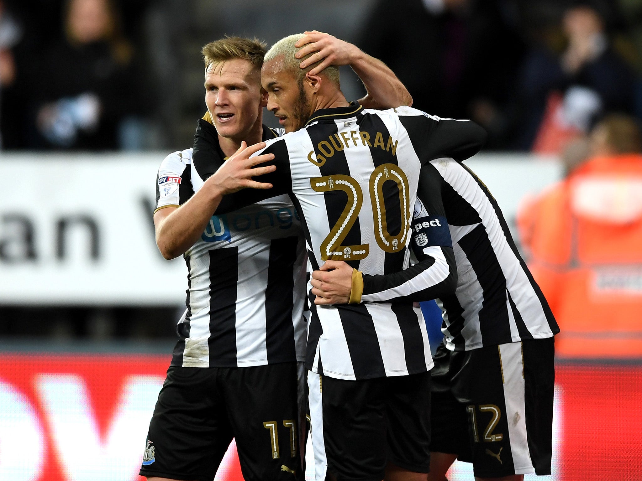 Ritchie's late strike sealed Newcastle's progression to the fourth round for the first time since 2012