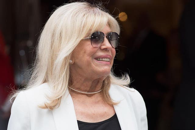Singer Nancy Sinatra, daughter of Frank Sinatra, has reminded fans of the first line of 'My Way'