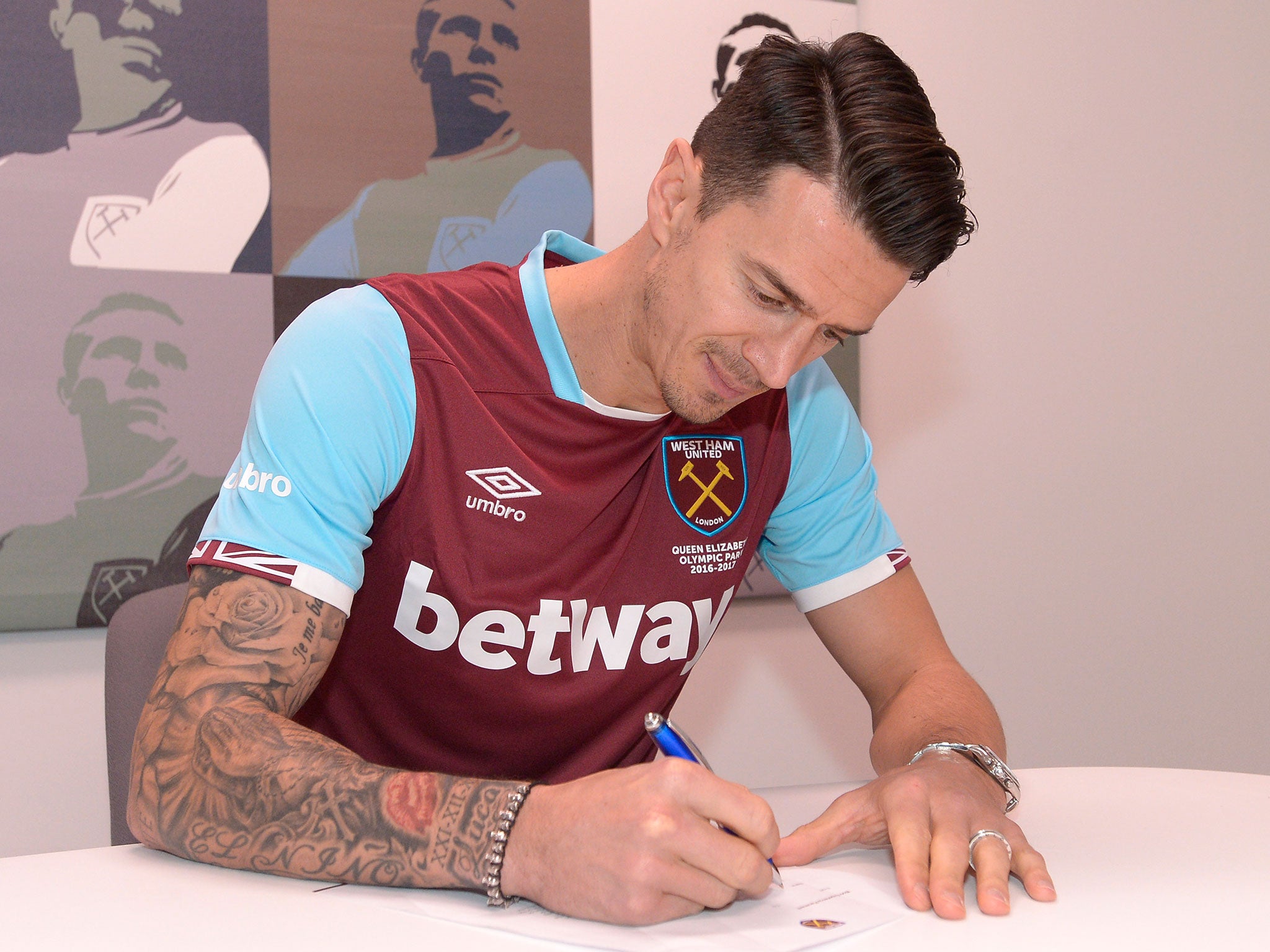 Jose Fonte has signed a two-and-a-half year deal with West Ham