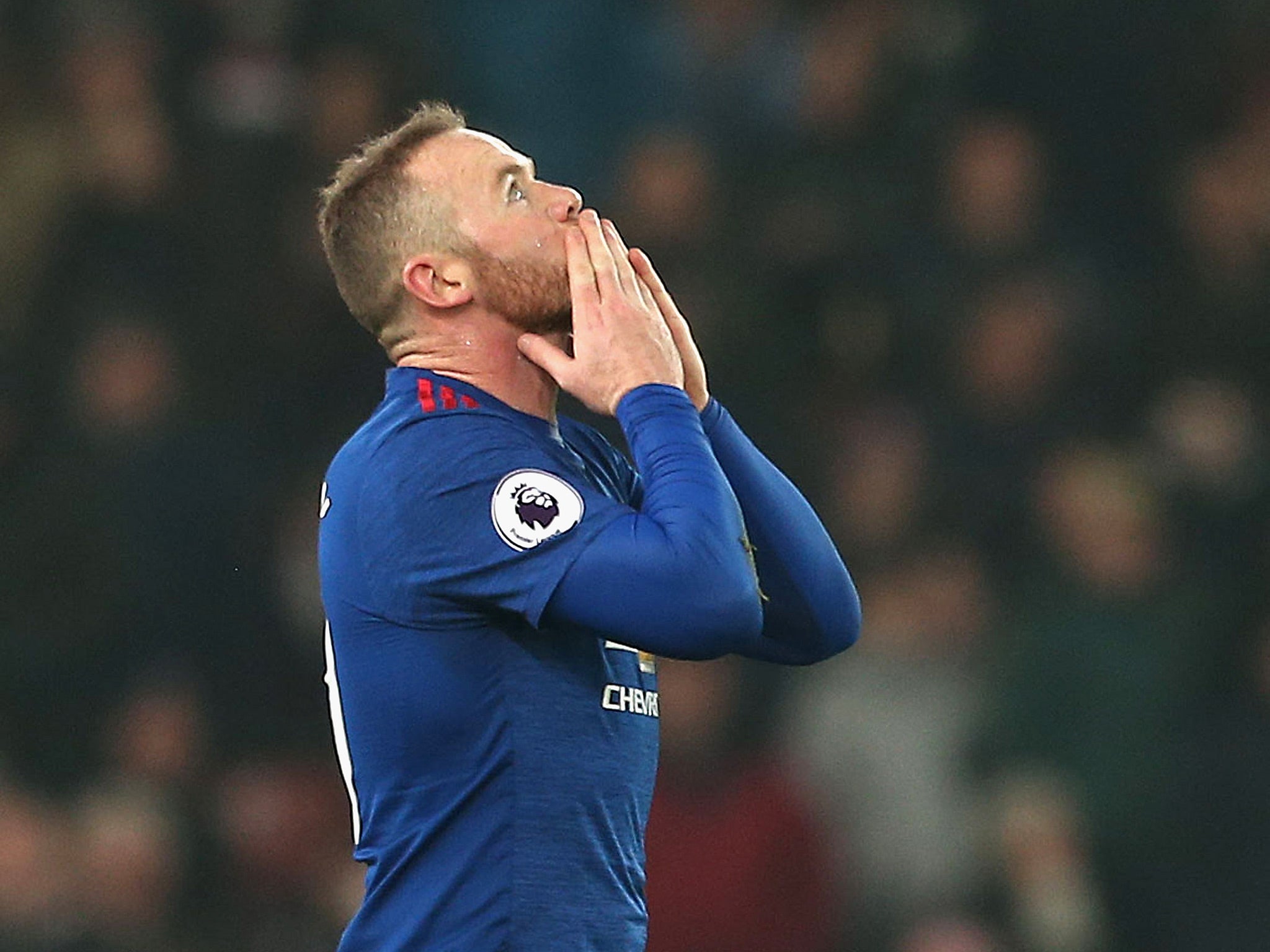 Wayne Rooney has taken the unusual step of releasing a statement to confirm he will stay with United