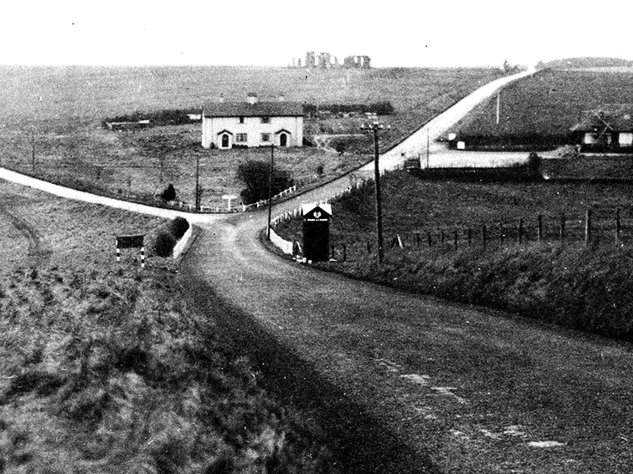 The A303 is part of the Stonehenge setting, don't bury it | The ...