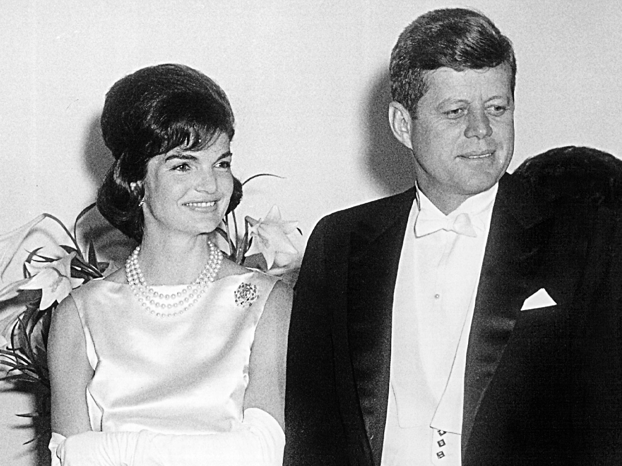 Jackie and John Kennedy at a White House ceremony in 1961