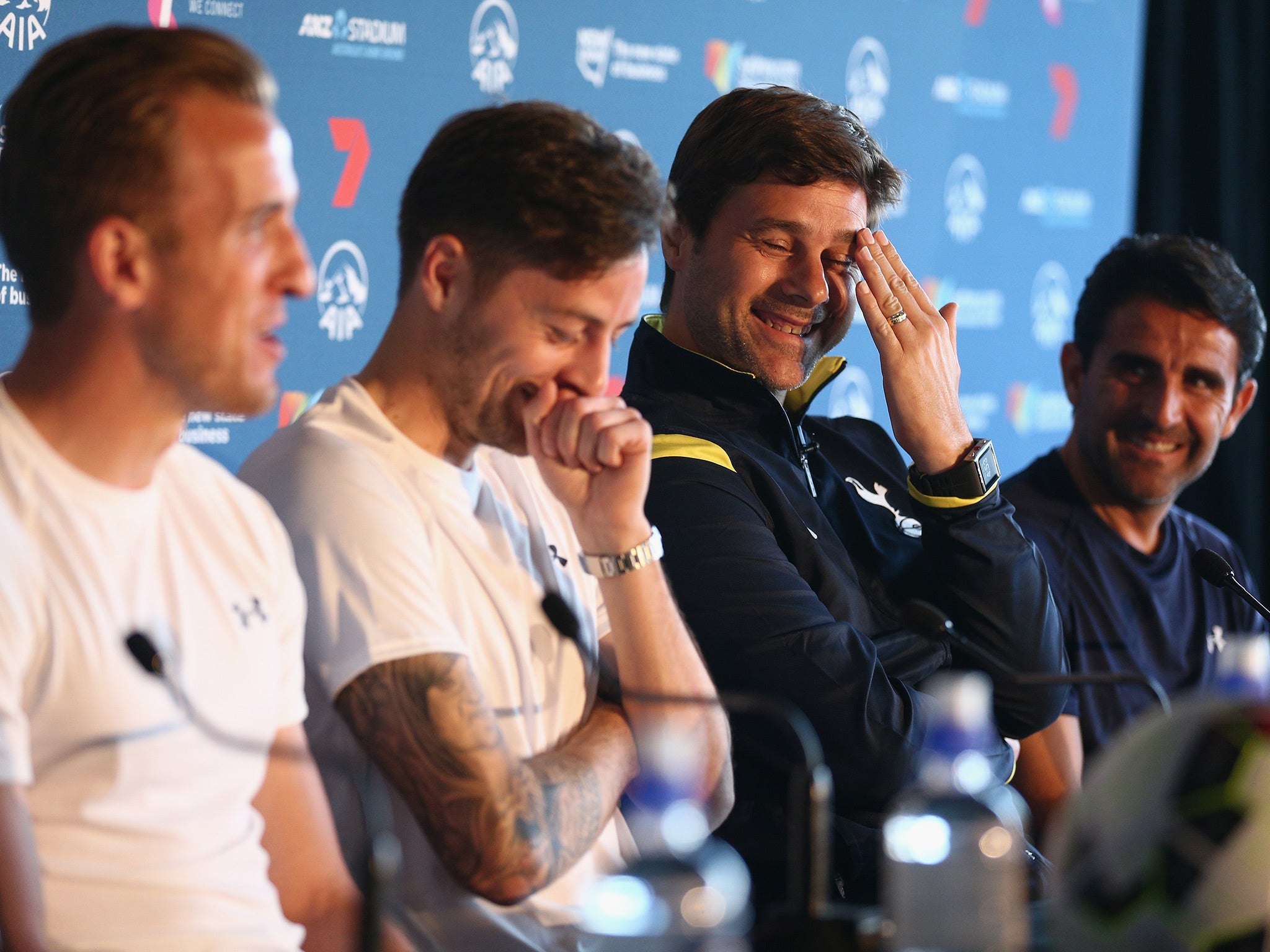 Mauricio Pochettino and Ryan Mason sharing a joke during Tottenham's 2015 pre-season in Sydney
