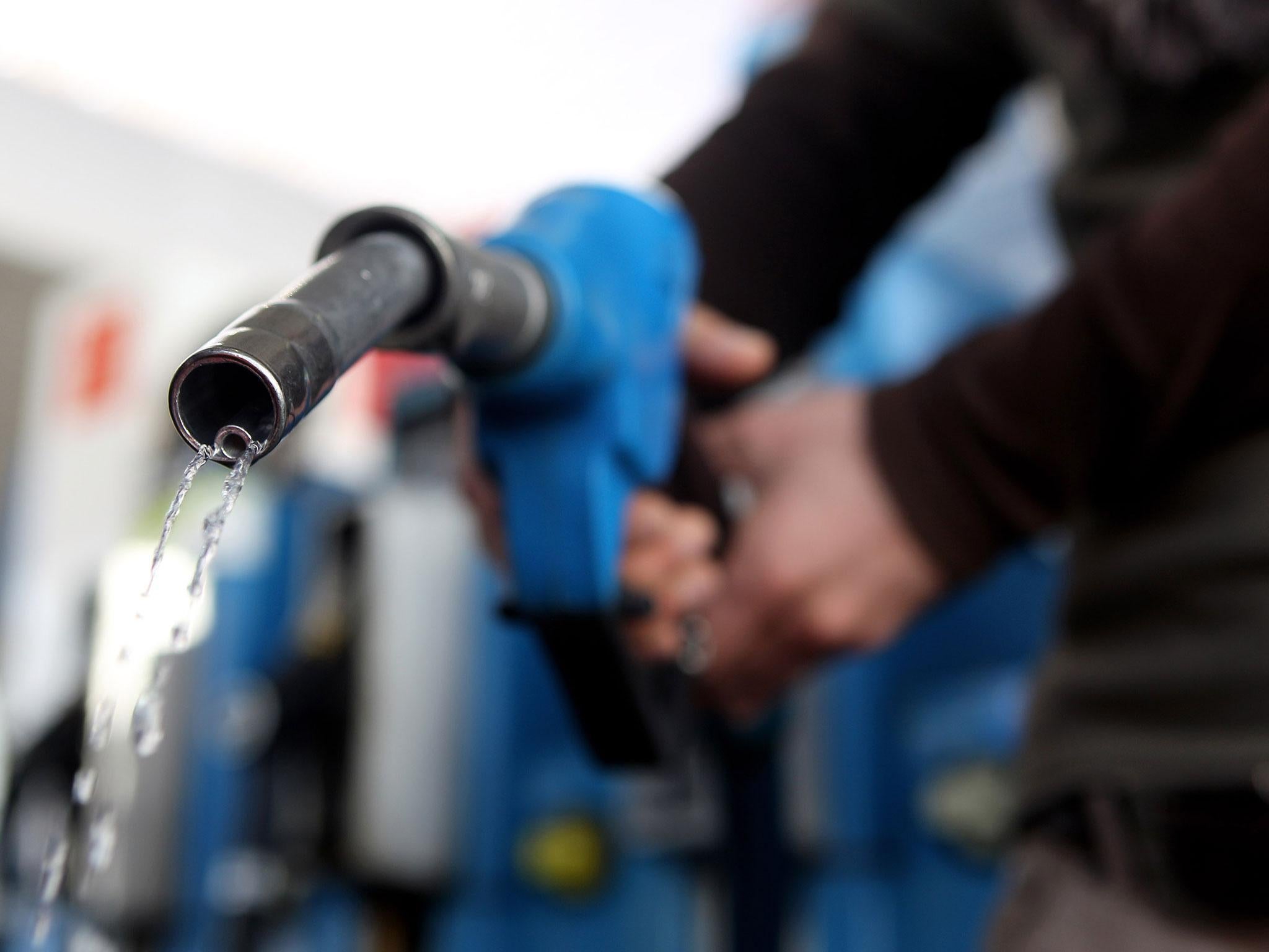 Motorists will see an acceleration in fuel price cuts over the weekend