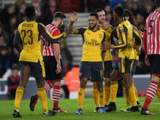 Walcott and Welbeck star as Arsenal smash past Southampton