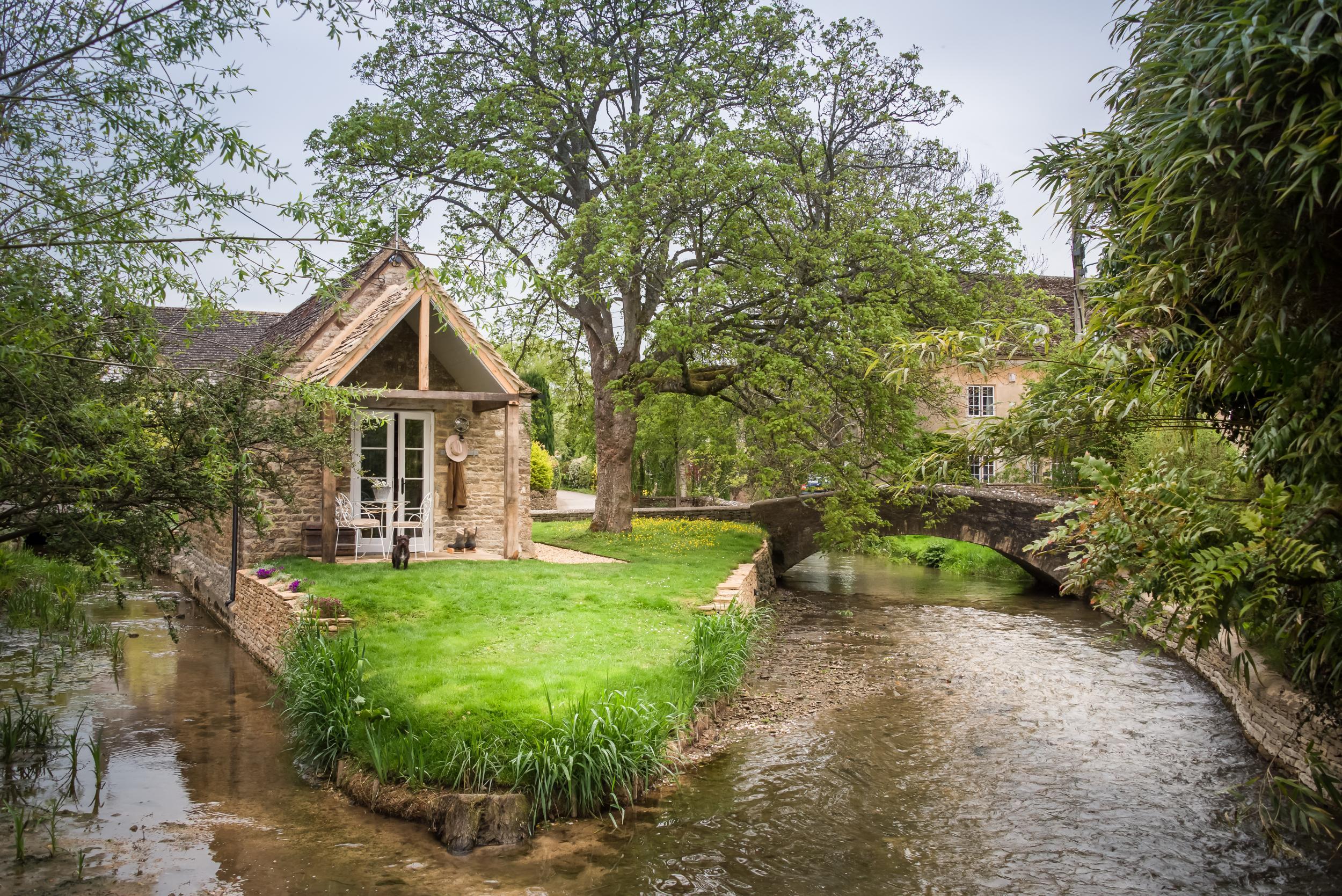 dog friendly log cabins lake district