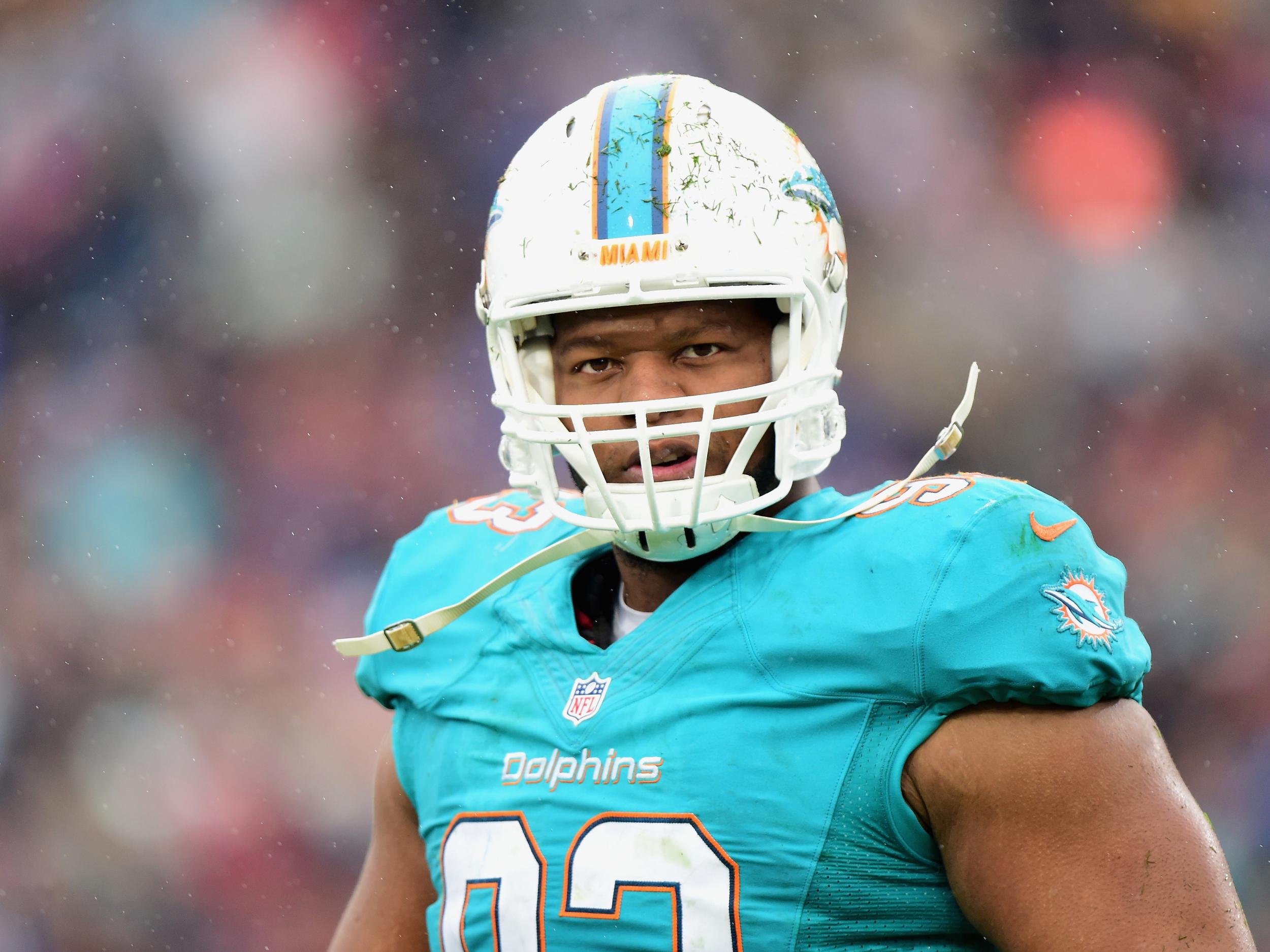 Ndamukong Suh believes the best way to stop Brady is to 'hit him repeatedly'