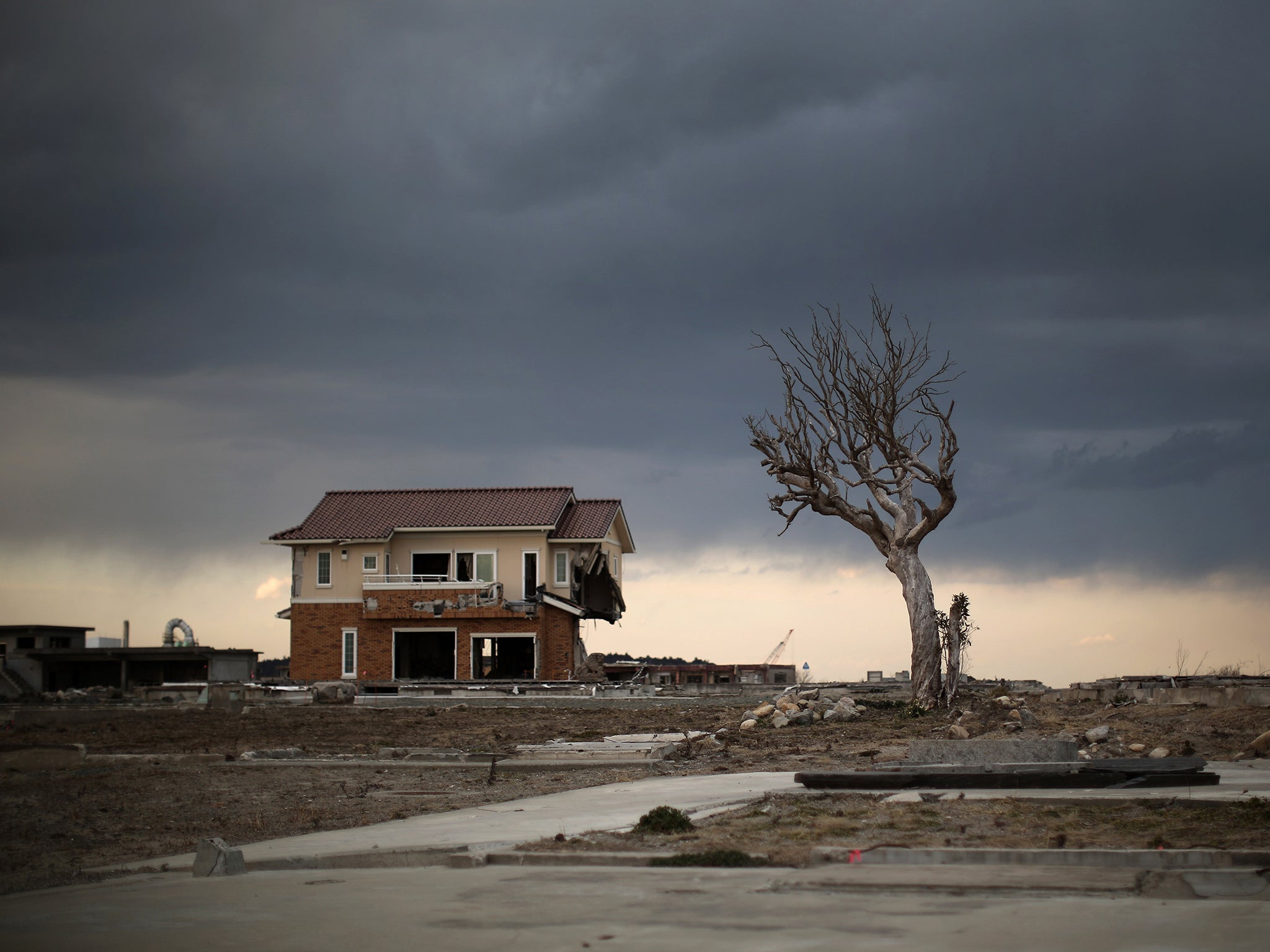 Experts baffled as robots sent to clean up Fukushima nuclear site keep dying | The Independent