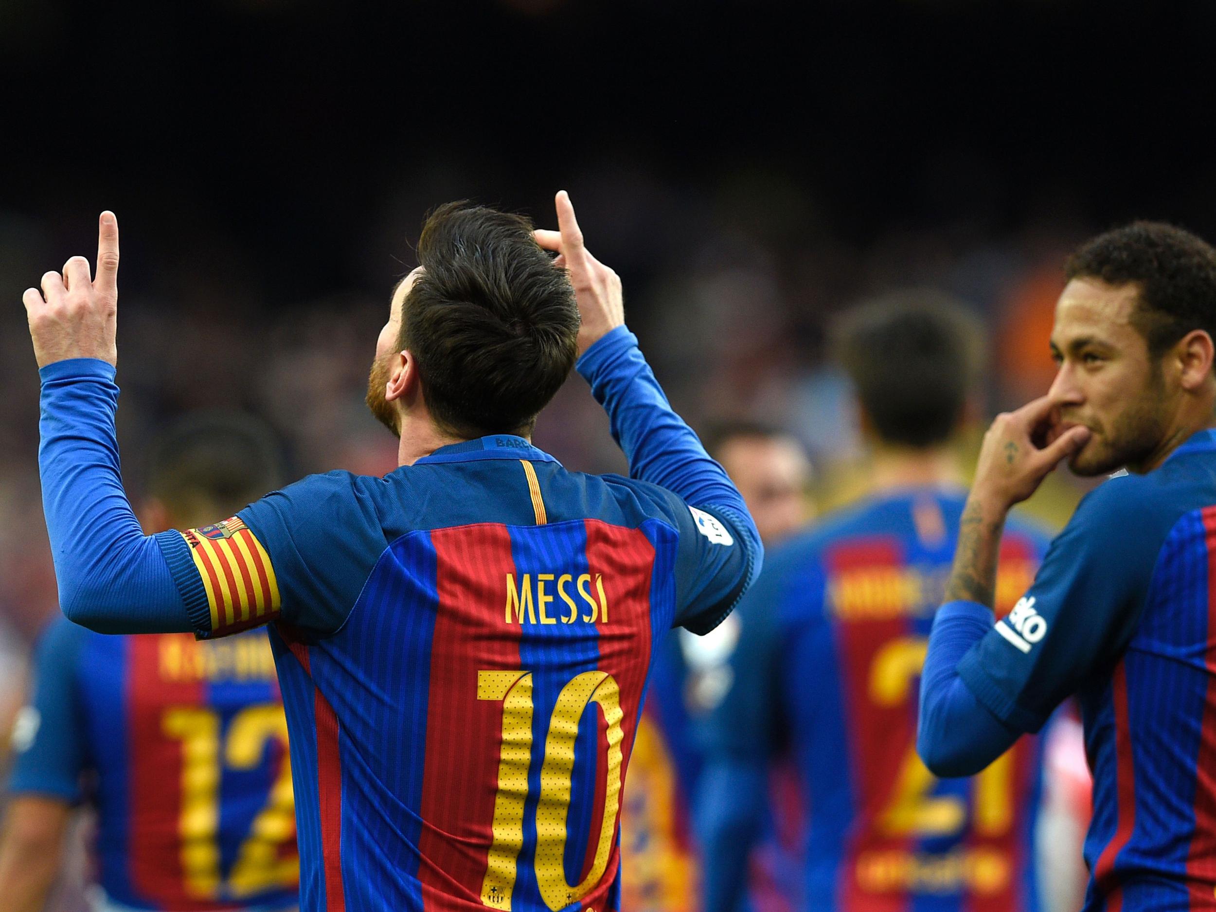 Lionel Messi netted a record-breaking free kick for Barcelona as they beat Athletic Club