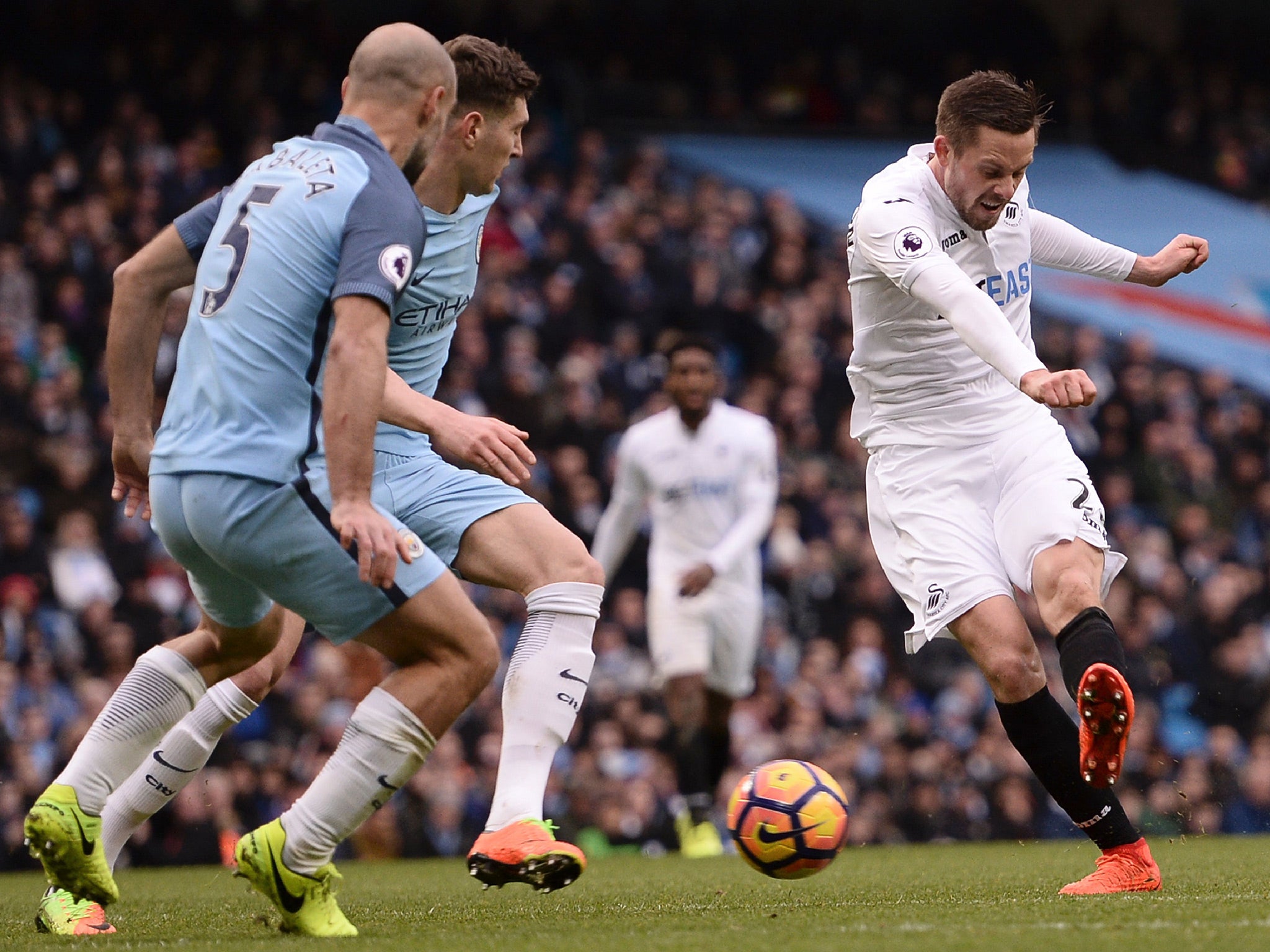 Sigurdsson equalised in the closing stages with an effort from range