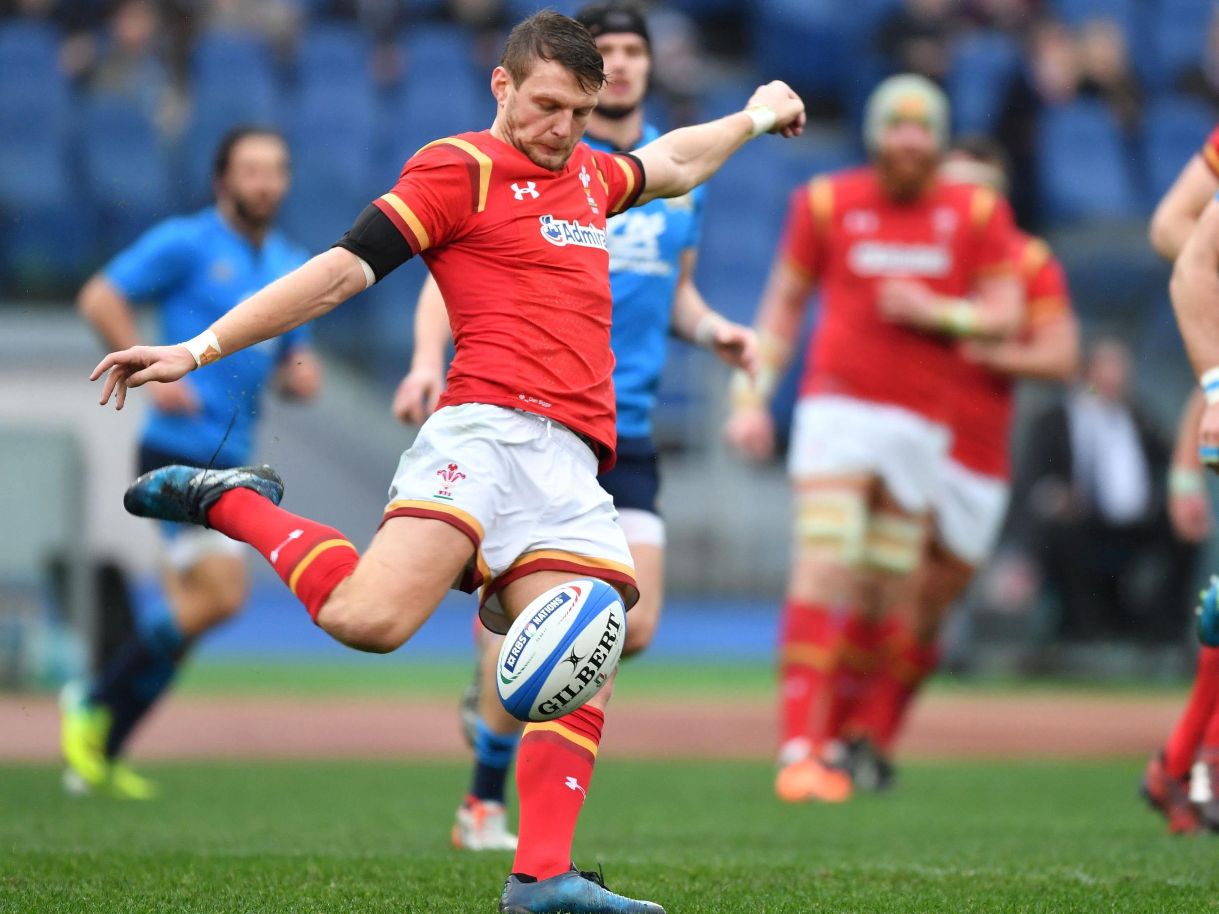 Biggar was forced off at half time with a side strain