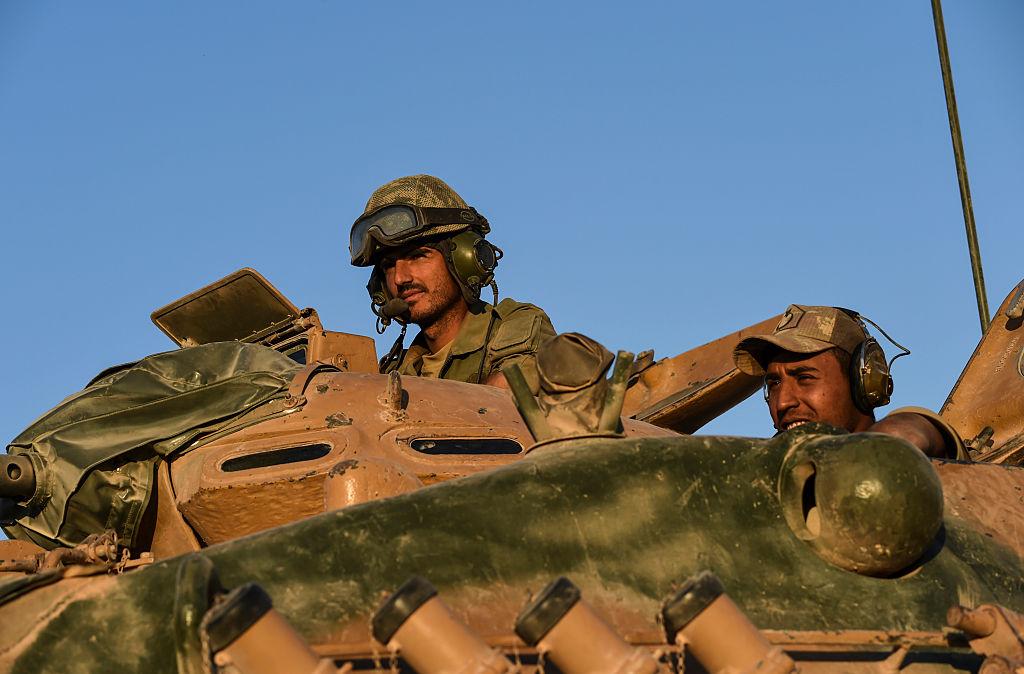Turkish soldiers near the Syrian-Turkish border town of Jarabulus on September 2, 2016
