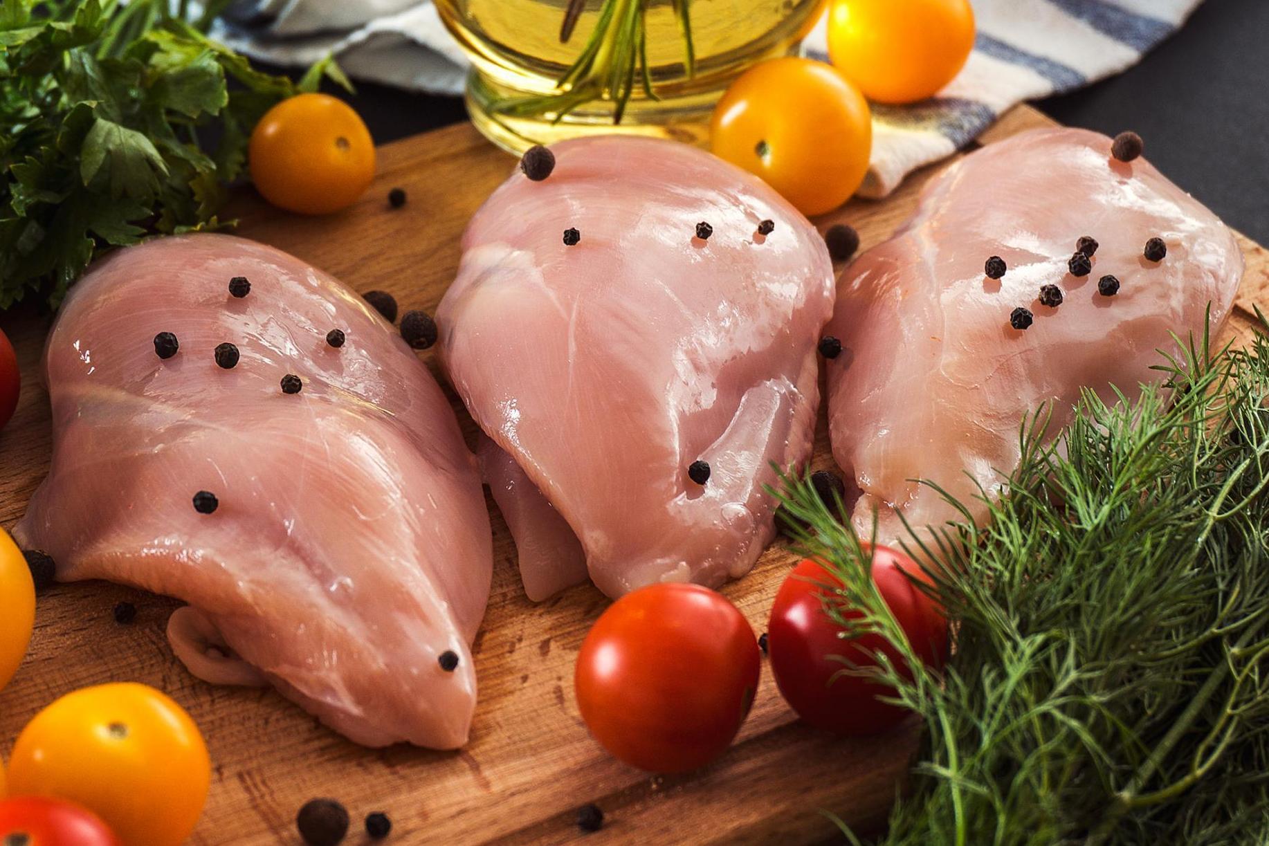 why-you-should-stop-eating-chicken-breasts-with-white-stripes-the