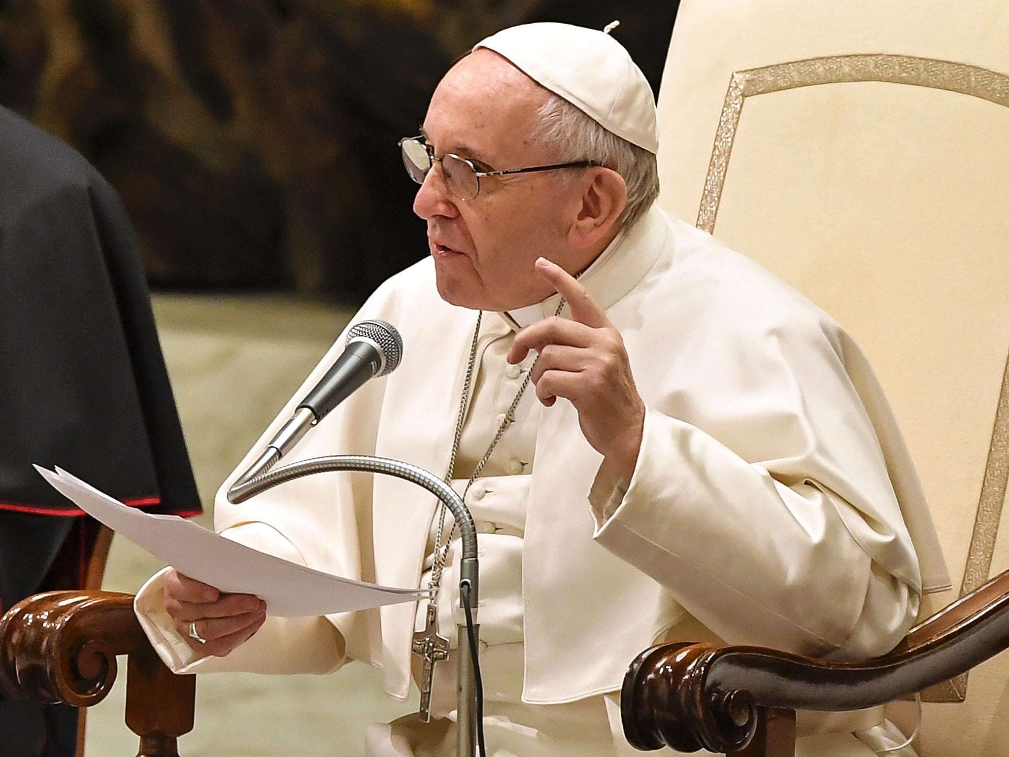 Spreading fake news is 'probably the greatest damage that the media can do' pontiff says