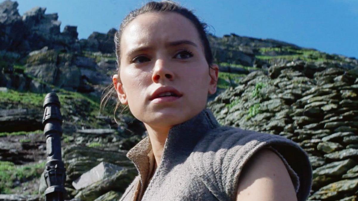 Star Wars The Last Jedi: Daisy Ridley grilled on spoilers by Dame Judi ...