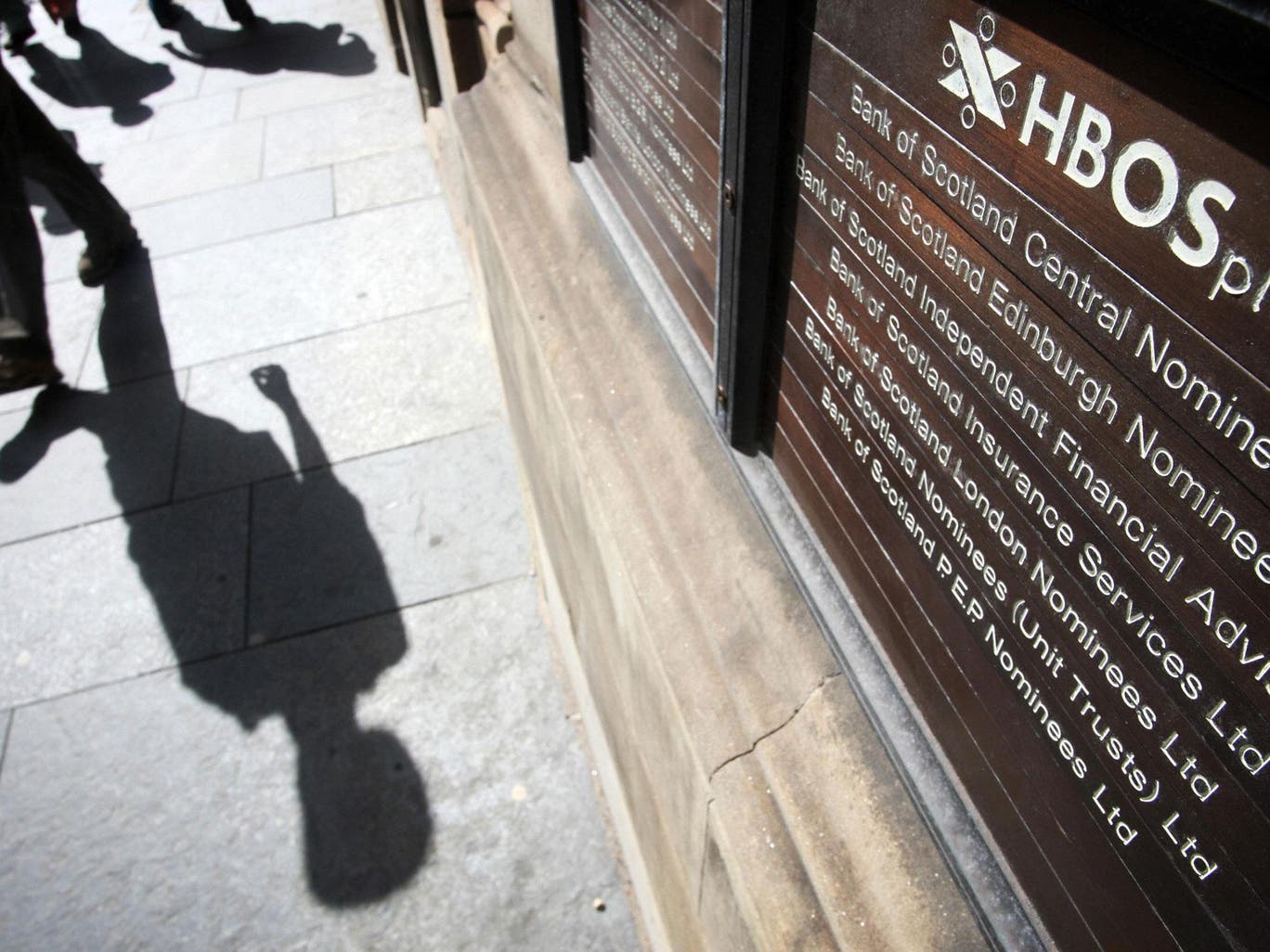 Two former HBOS bankers were among six people found guilty of bribery and fraud that cost customers and shareholders hundreds of millions of pounds, the BBC reports. Lynden Scourfield, 54, a manager at HBOS, forced struggling clients to use the services of his friends David Mills, 60, and Michael Bancroft, 73. In return, the two businessmen arranged sex parties, cash and lavish gifts. On Monday, the three were convicted at Southwark Crown Court on accounts including bribery, fraud and money laundering. Mark Dobson, another manager at HBOS, Alison Mills, and John Cartwright were also convicted.