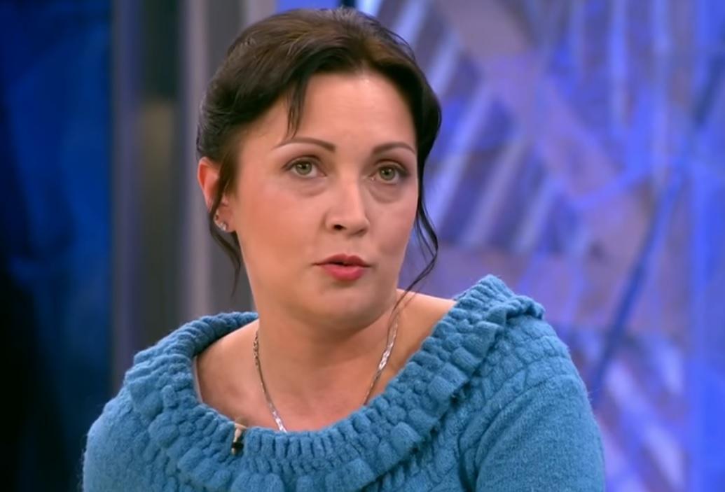 Natalia Markelova appearing on Russian current affairs show Let Them Talk, discussing her on-going case, in 2016
