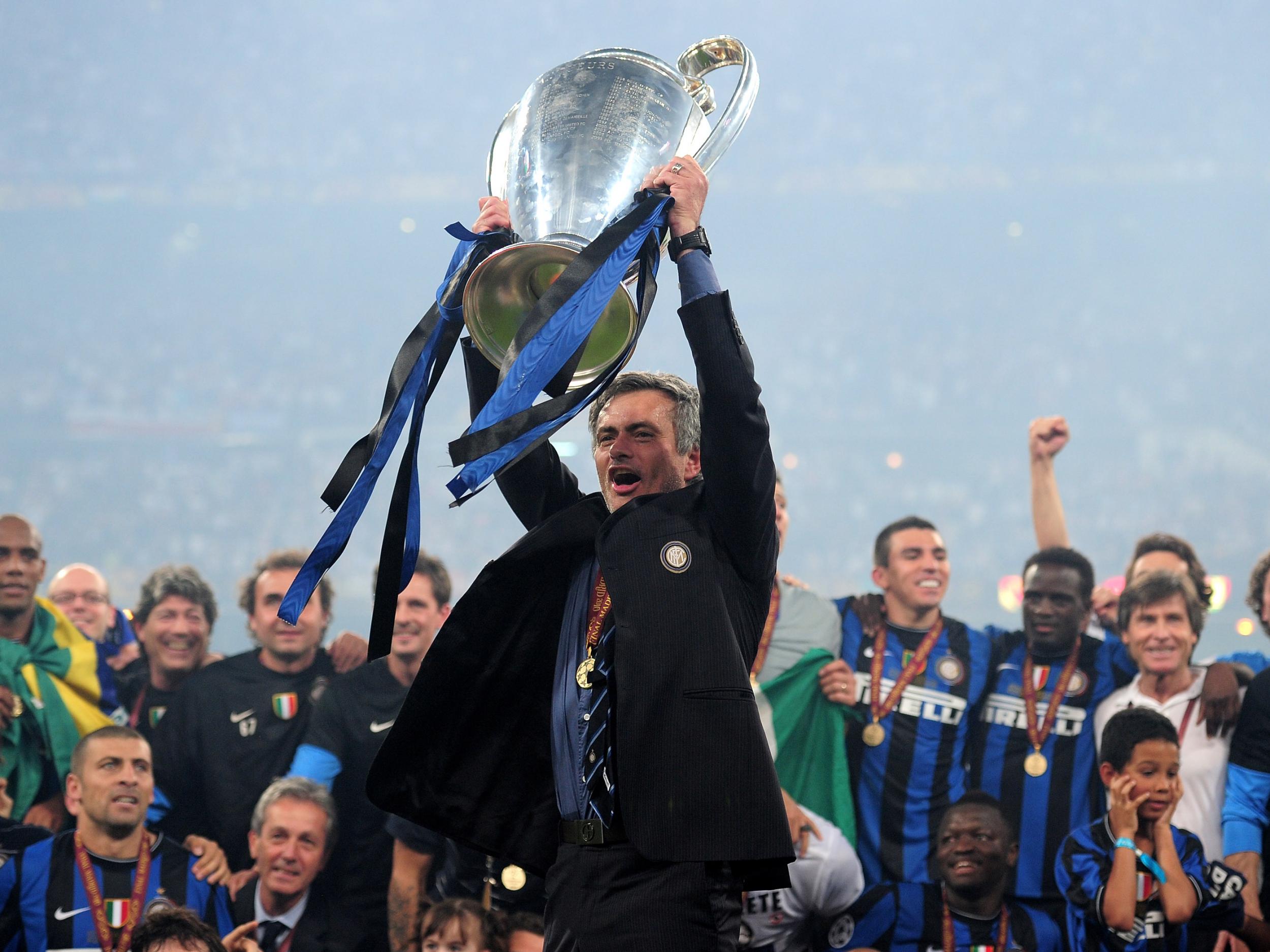 Mourinho regularly clashed with Mazzarri while manager of Inter Milan