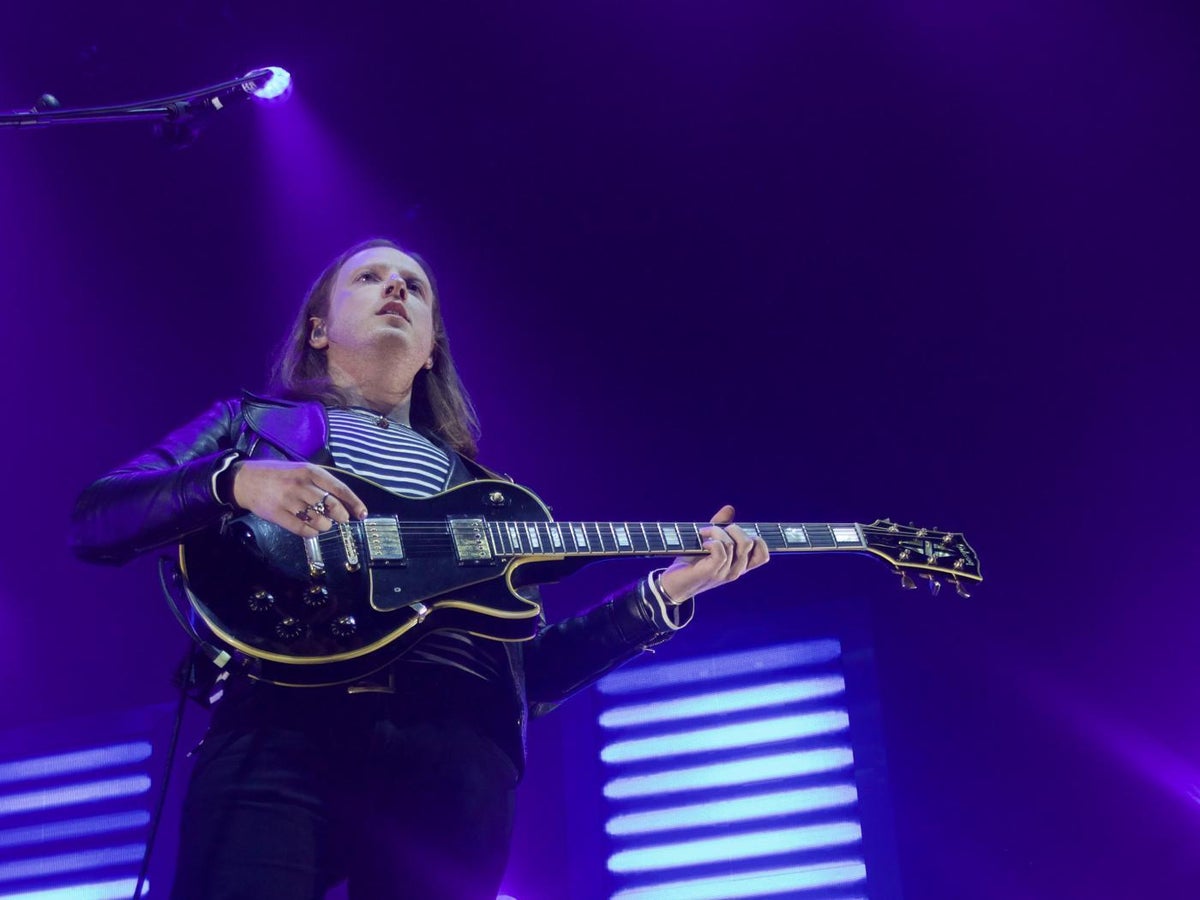 Two Door Cinema Club, Alexandra Palace, gig review: They've certainly been  missed | The Independent | The Independent