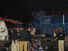 Lahore bombing: 11 dead as suicide attacker targets Pakistani police