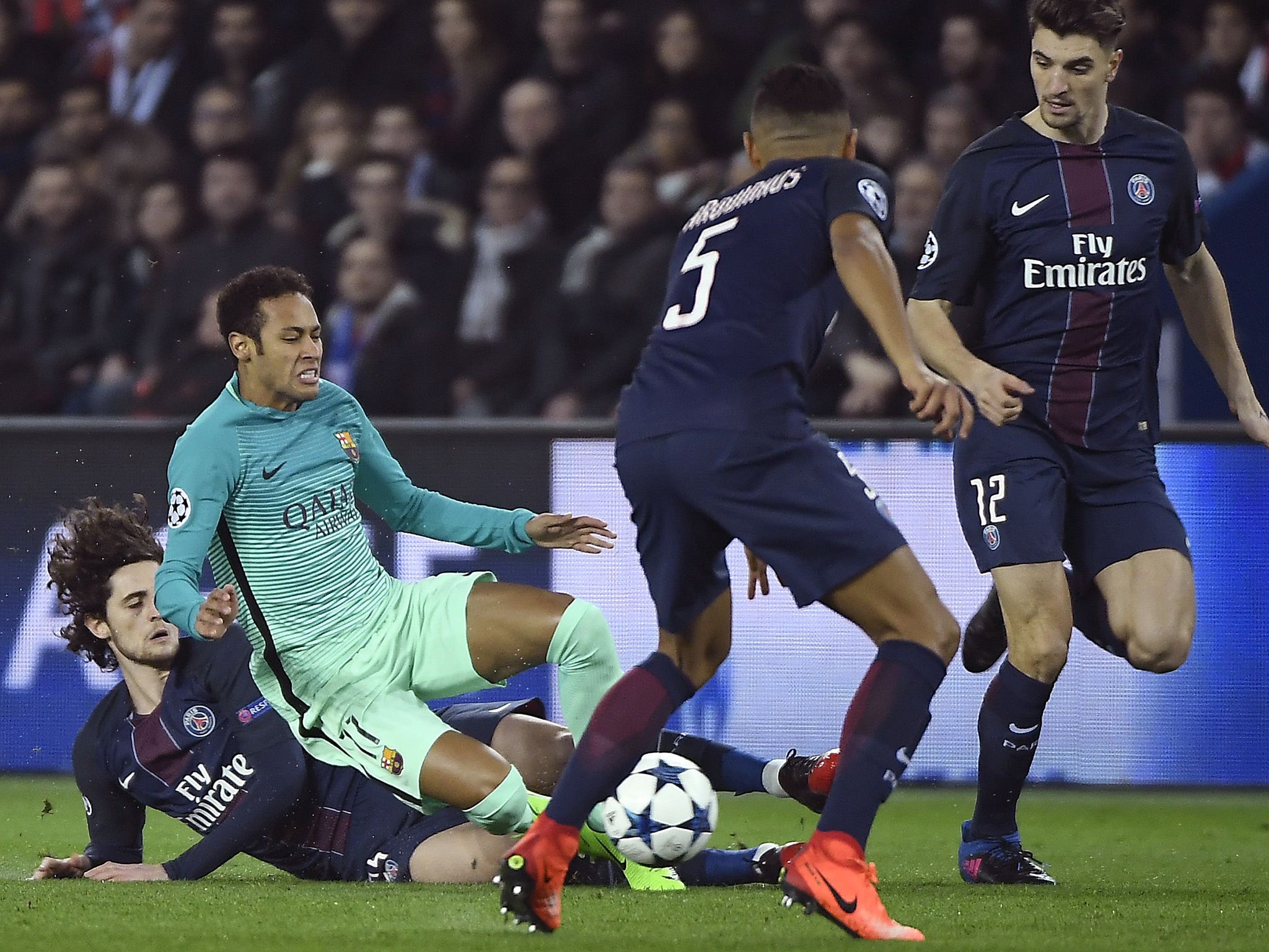 PSG vs Barcelona live: Latest score and updates from the Parc des