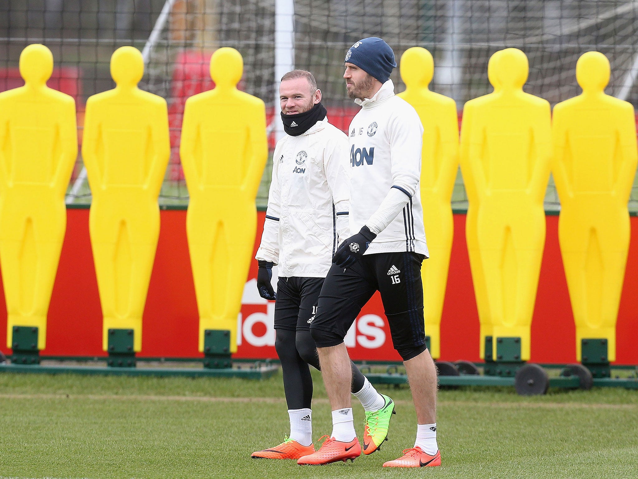 Rooney and Carrick in training together