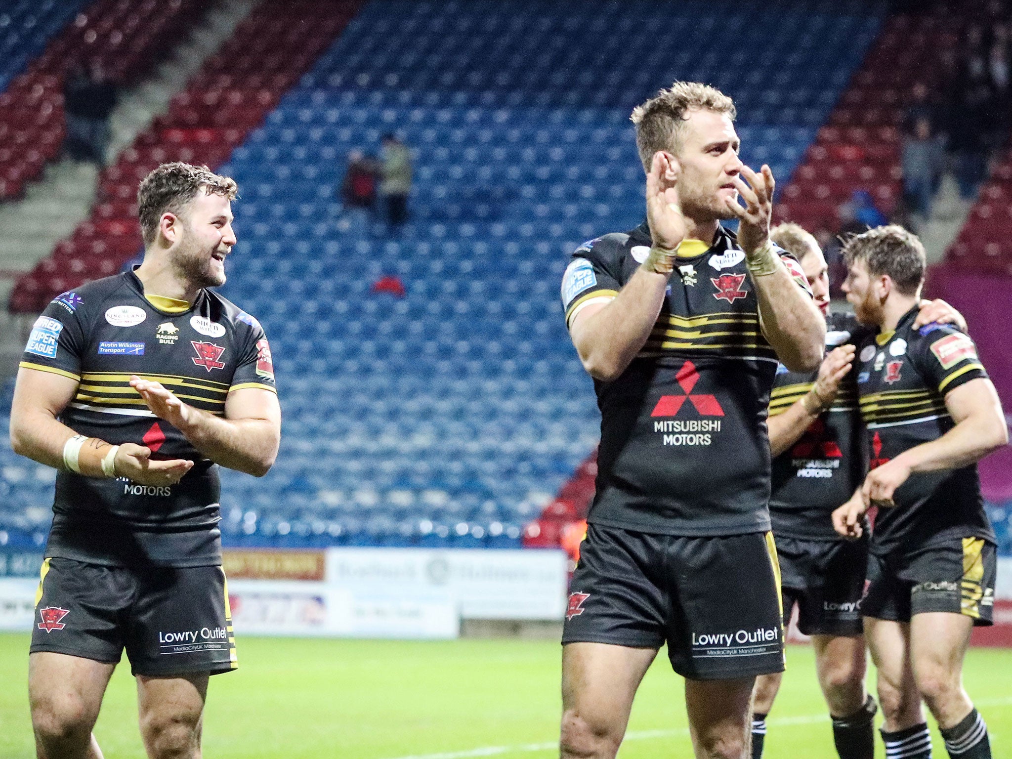 Salford Red Devils' Lee Mossop (front) celebrates at fulltime