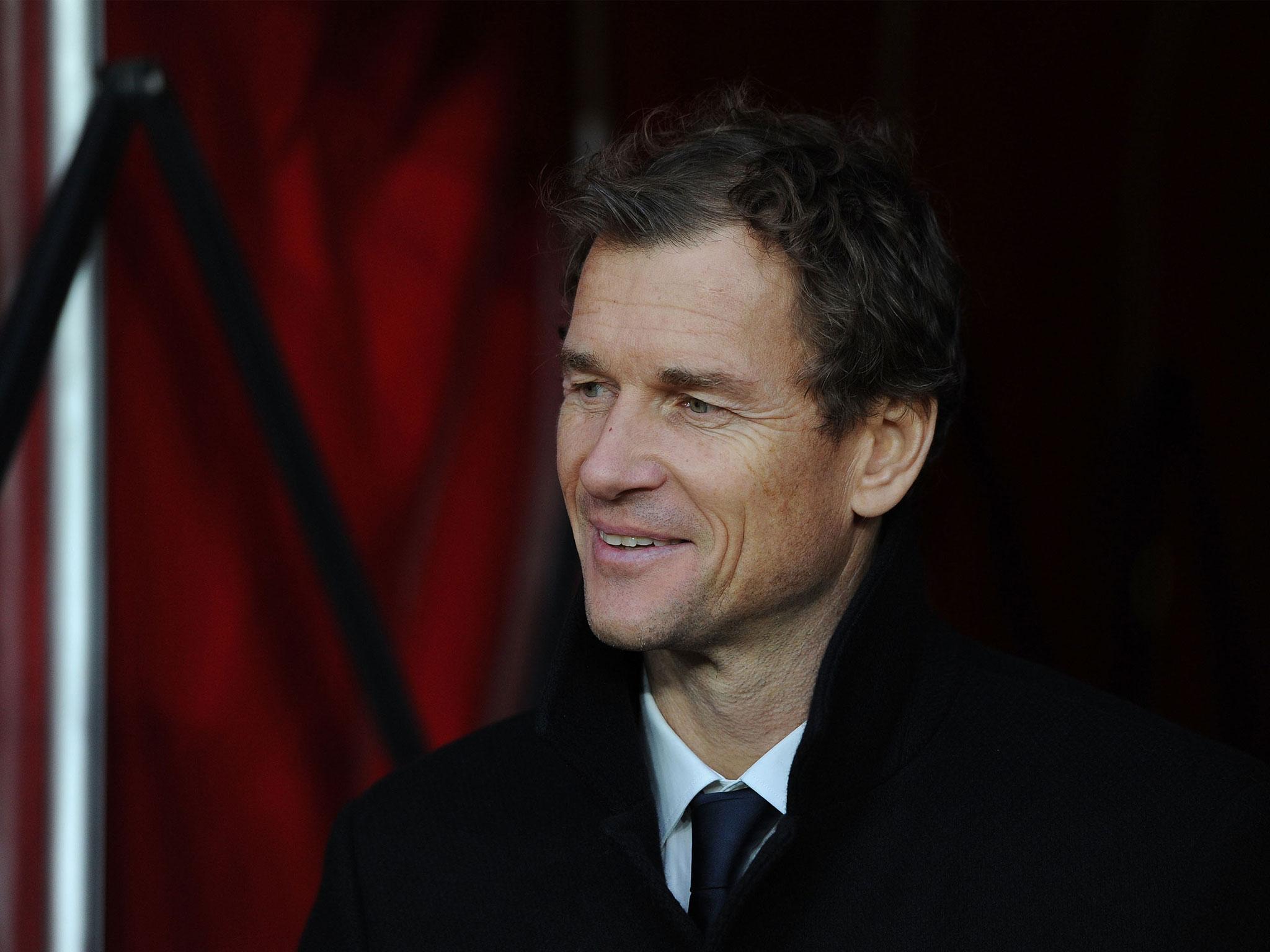 Jens Lehmann says Arsene Wenger should make his decision over his future now rather than at the end of the season