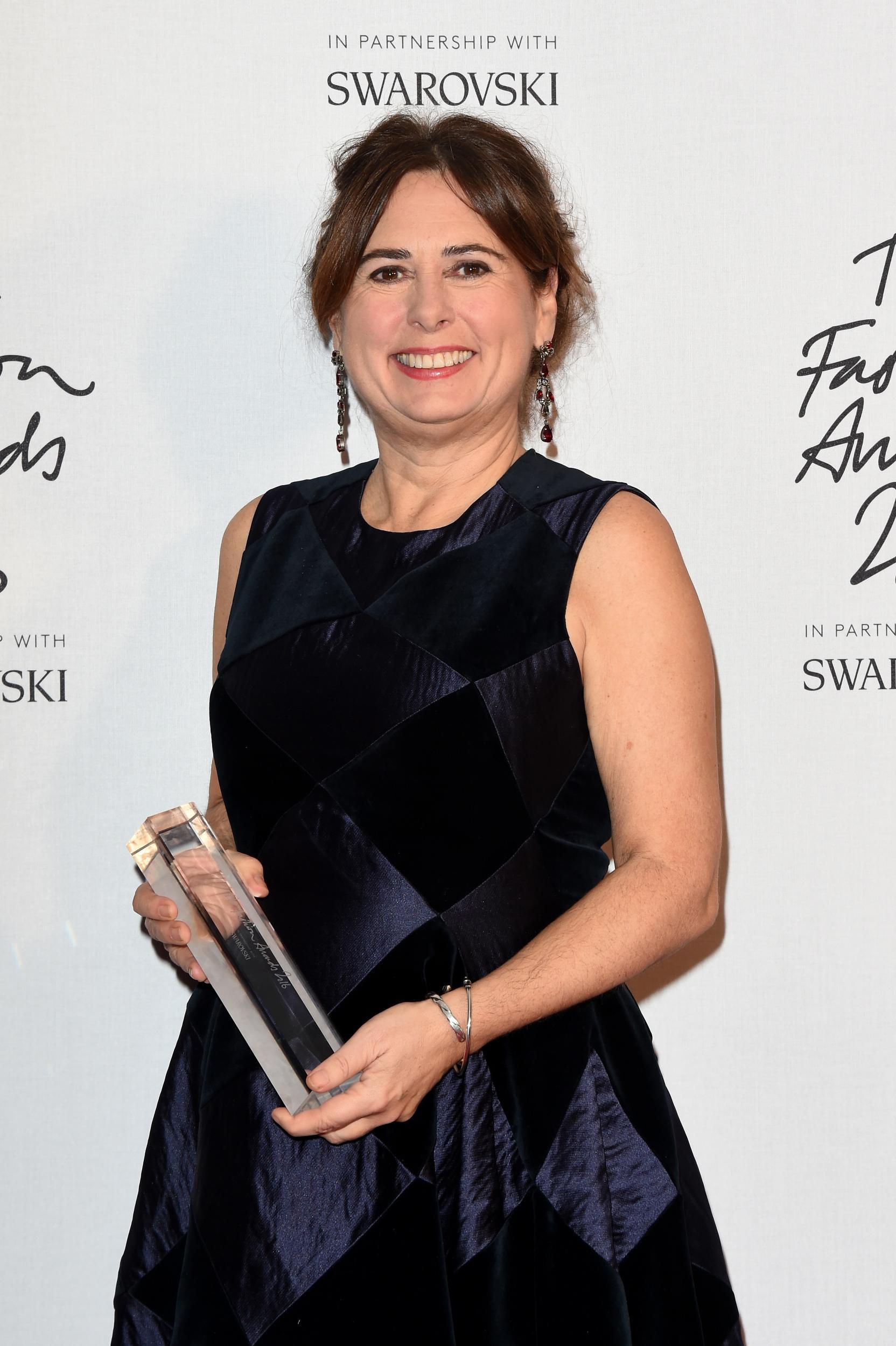 British Vogue editor-in-chief Alexandra Shulman won the 100 Years of British Vogue at The Fashion Awards 2016 in December