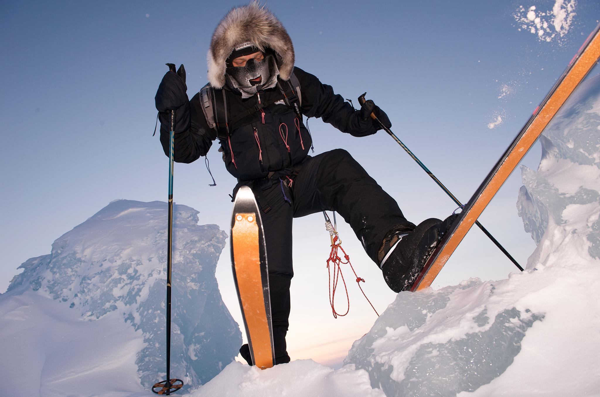 Ben Saunders achieved the first solo skiing expedition to the North Pole in 2004