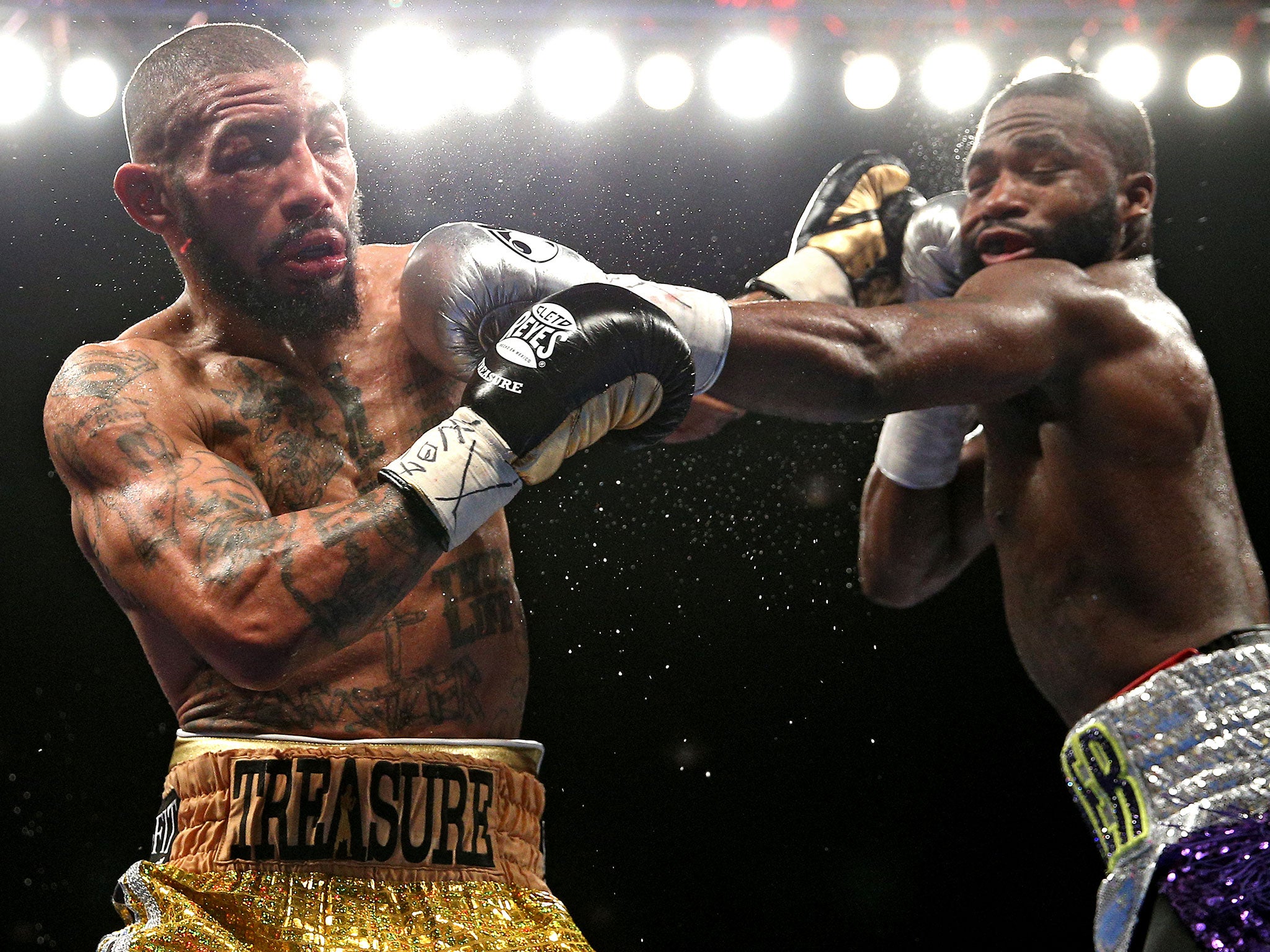 Adrien Broner in the ring against Ashley Theophane