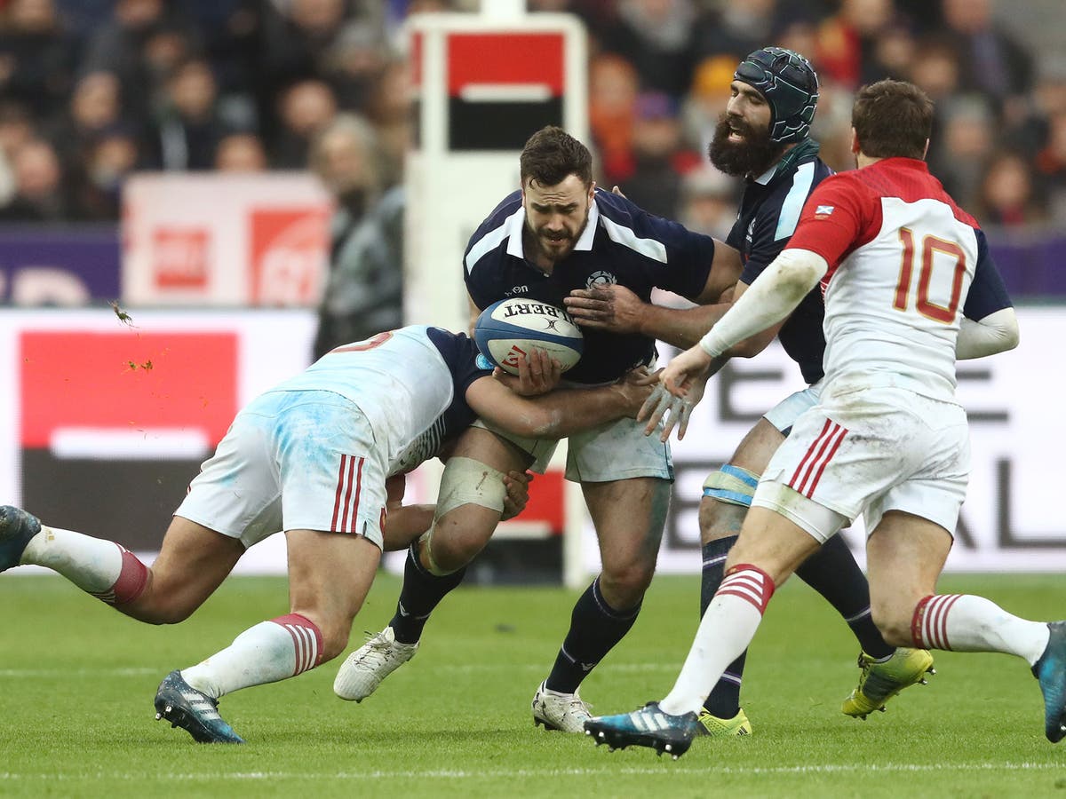 Alex Dunbar calls on Scotland to pull together in bid to cope without