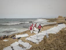 More than 70 refugees wash up dead on Libyan beach