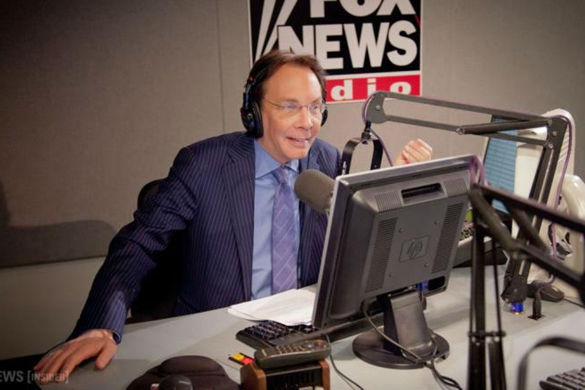 Alan Colmes dead: Fox News TV host and political commentator dies aged ...