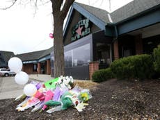 Kansas shooting: Gunman 'asked victims about their visa status' 