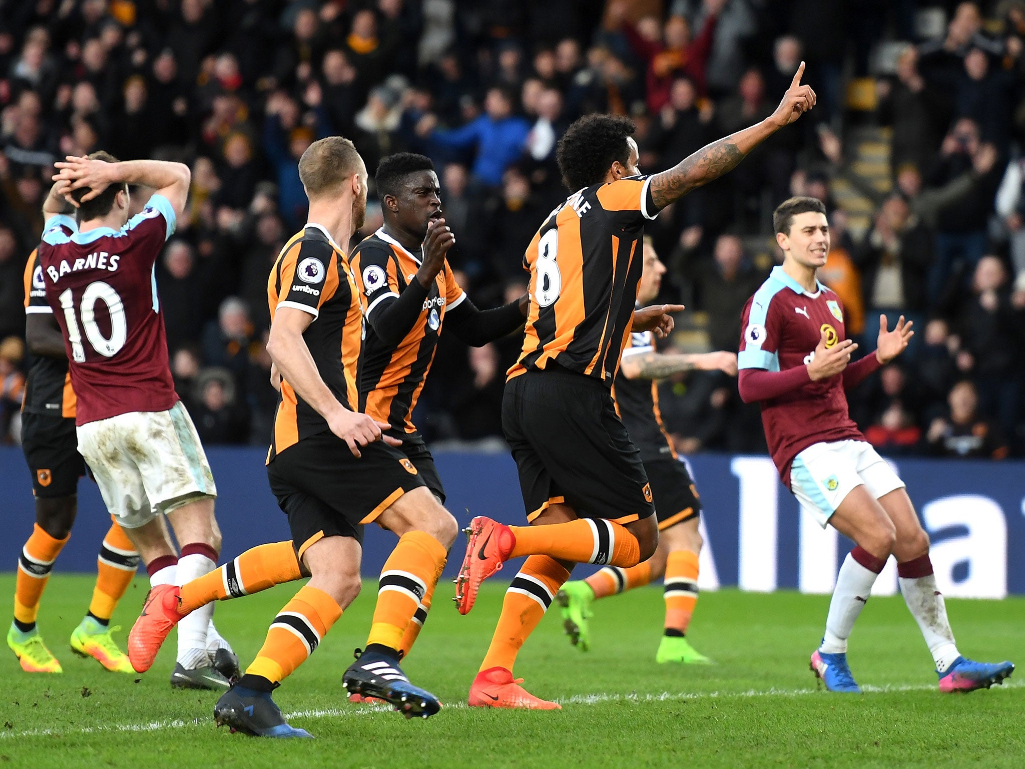 Tom Huddlestone celebrates scoring for Hull