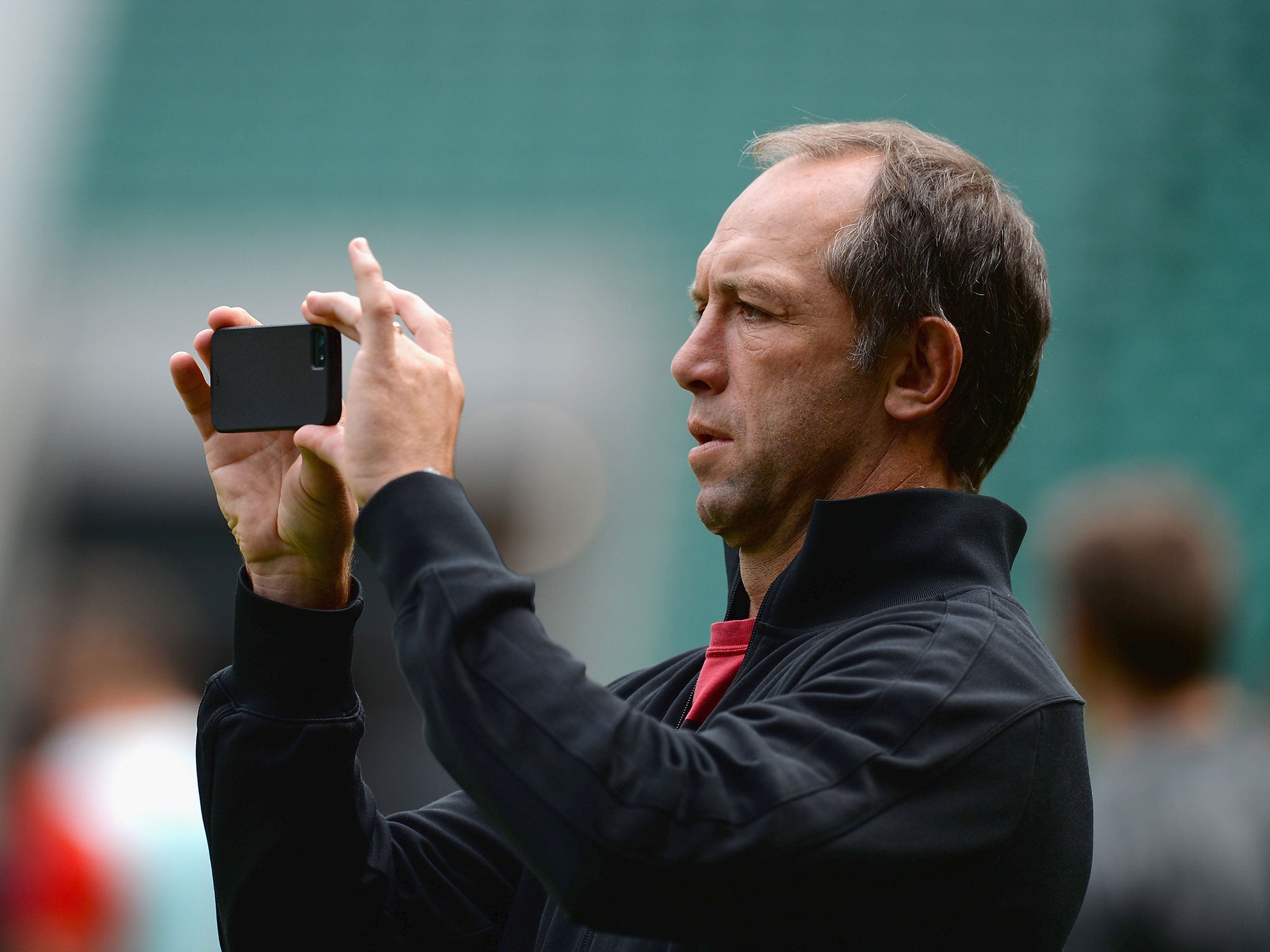 Venter worked under Jones at Saracens before replacing him as head coach